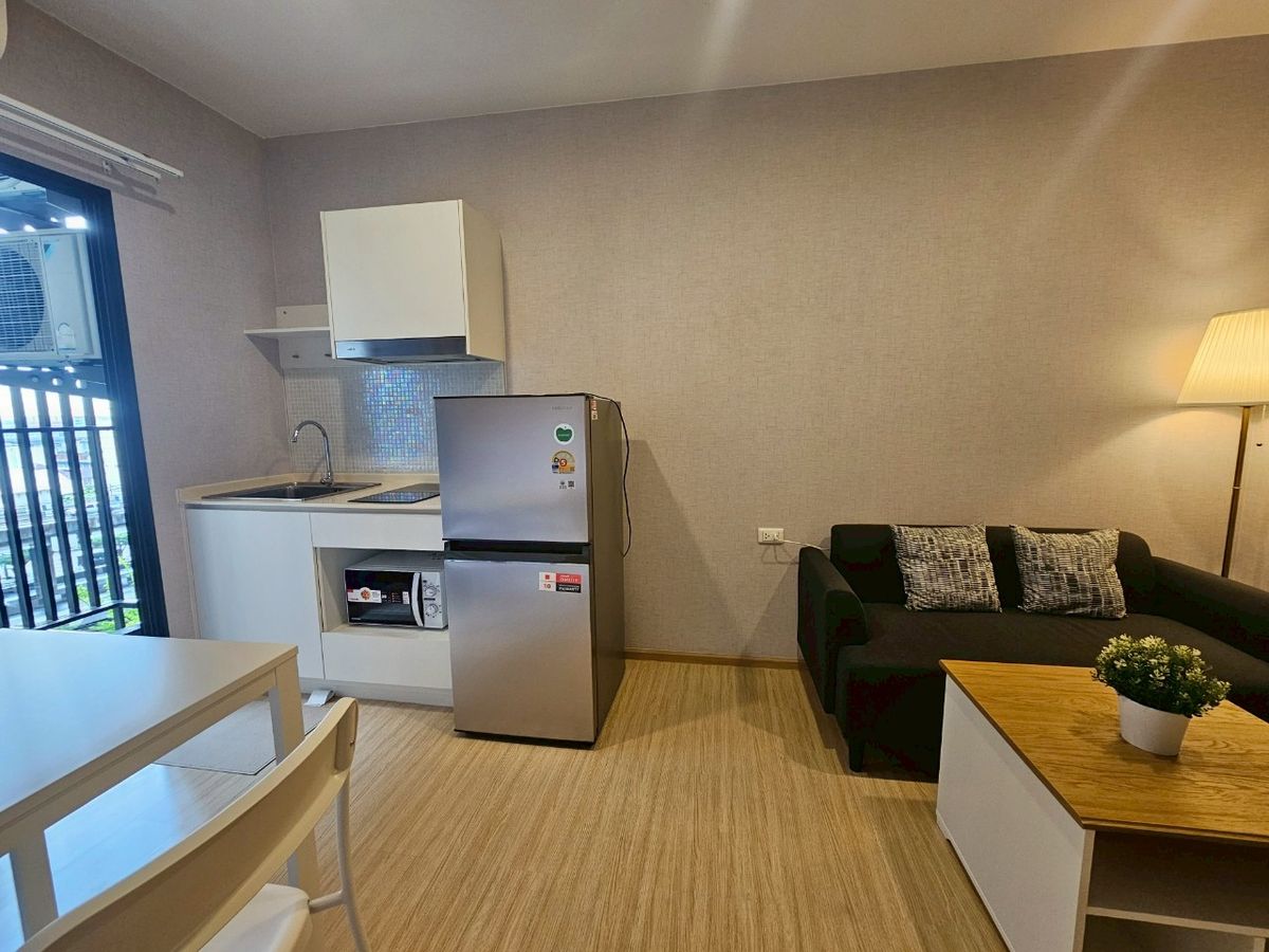 ให้เช่าคอนโดปิ่นเกล้า จรัญสนิทวงศ์ : วิวสระ สวยงาม สดใส ได้ทุกวัน ห้องใหม่กริ๊บเพิ่งซื้อของมาลงที่ พลัม ปิ่นเกล้า