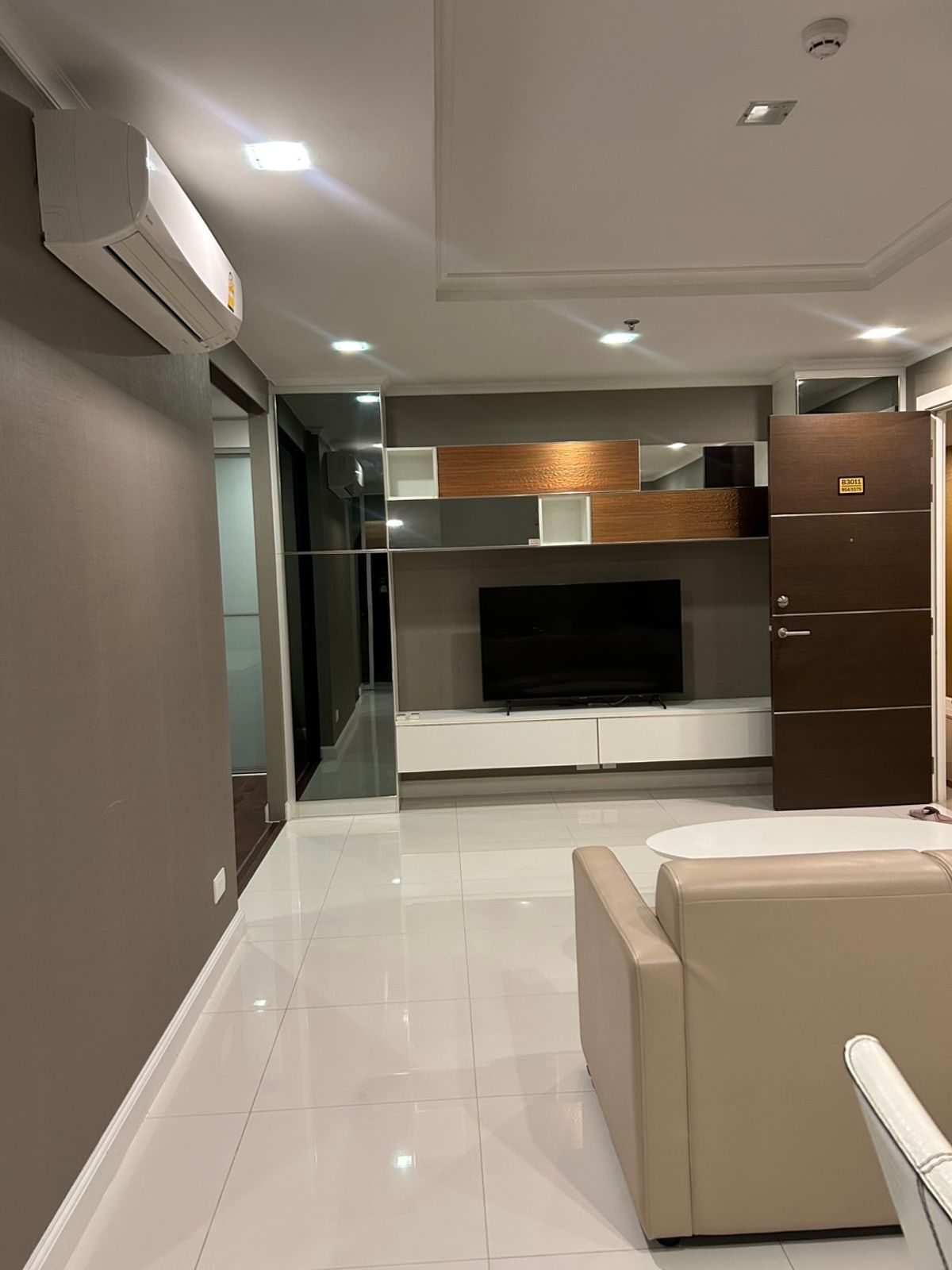 For RentCondoSamut Prakan,Samrong : Rent a condo, good location Beautiful view, big room