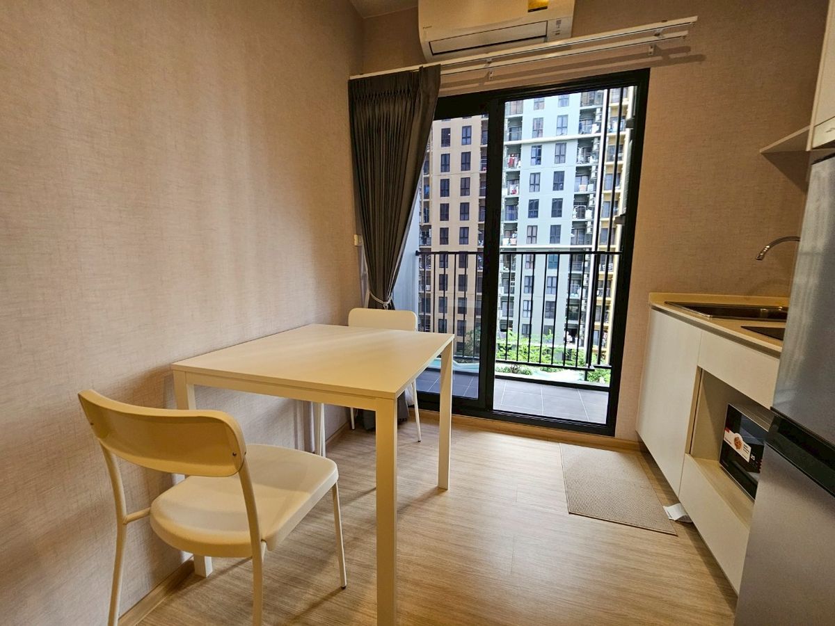 ให้เช่าคอนโดปิ่นเกล้า จรัญสนิทวงศ์ : วิวสระ สวยงาม สดใส ได้ทุกวัน ห้องใหม่กริ๊บเพิ่งซื้อของมาลงที่ พลัม ปิ่นเกล้า