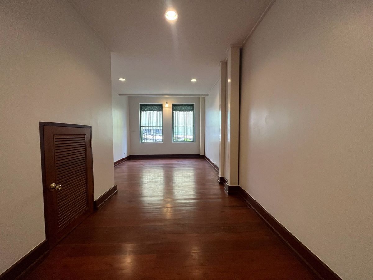 ให้เช่าอาคารพาณิชย์เยาวราช บางลำพู : ปล่อยเช่า อาคารพาณิชย์ ตึกแถว ติดถนน ทำเลดี ต่างชาติ นักท่องเที่ยว ย่าน เยาวราช และ MRT สามยอด 700 เมตร ใกล้ เมก้า สะพานเหล็ก และ ตลาดน้อย