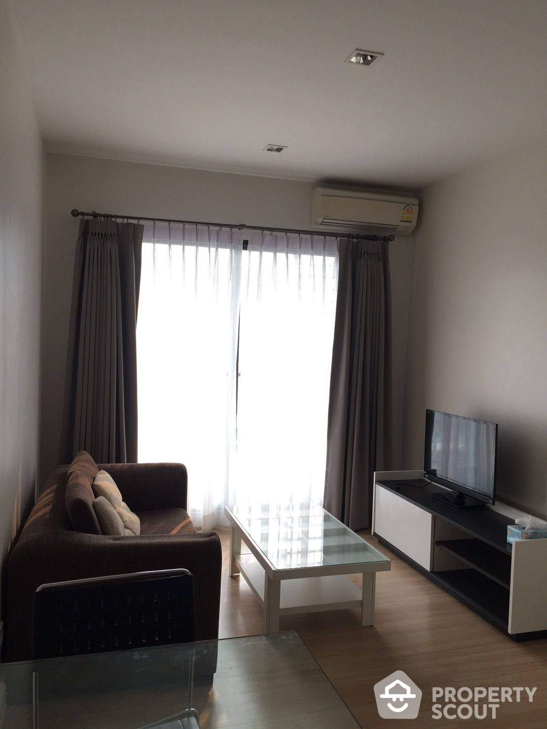 For SaleCondoSathorn, Narathiwat : 1-BR Condo at The Seed Mingle Sathorn-Suanplu near BTS Sala Daeng