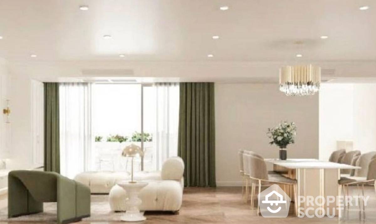 For SaleCondoSukhumvit, Asoke, Thonglor : 3-BR Condo at Prestige Towers Condominium near MRT Sukhumvit