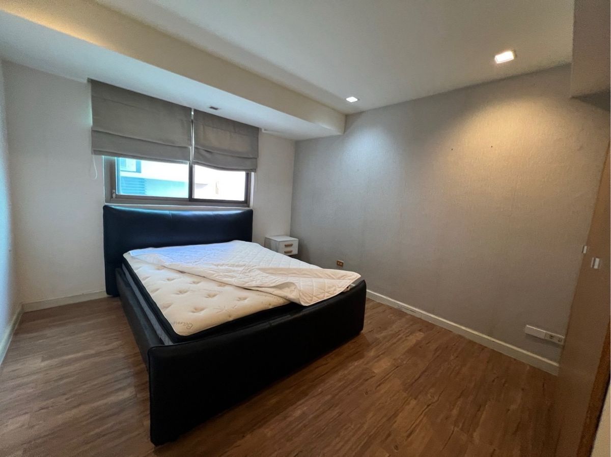For RentCondoSukhumvit, Asoke, Thonglor : For rent Royal Castle Sukhumvit 39