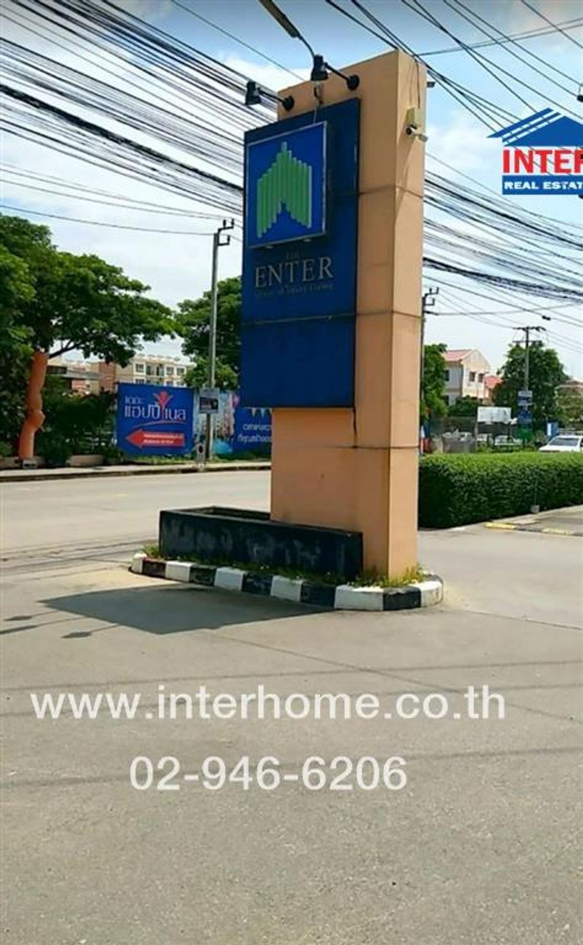 ขายทาวน์โฮมลาดกระบัง สุวรรณภูมิ : ทาวน์เฮ้าส์ 3 ชั้น 31.2 ตร.ว. หมู่บ้านดิเอ็นเทอร์ คลิก ถนนเลียบด่วนกาญจนาภิเษก ถนนกิ่งแก้ว25/1 เขตประเวศ กรุงเทพมหานคร