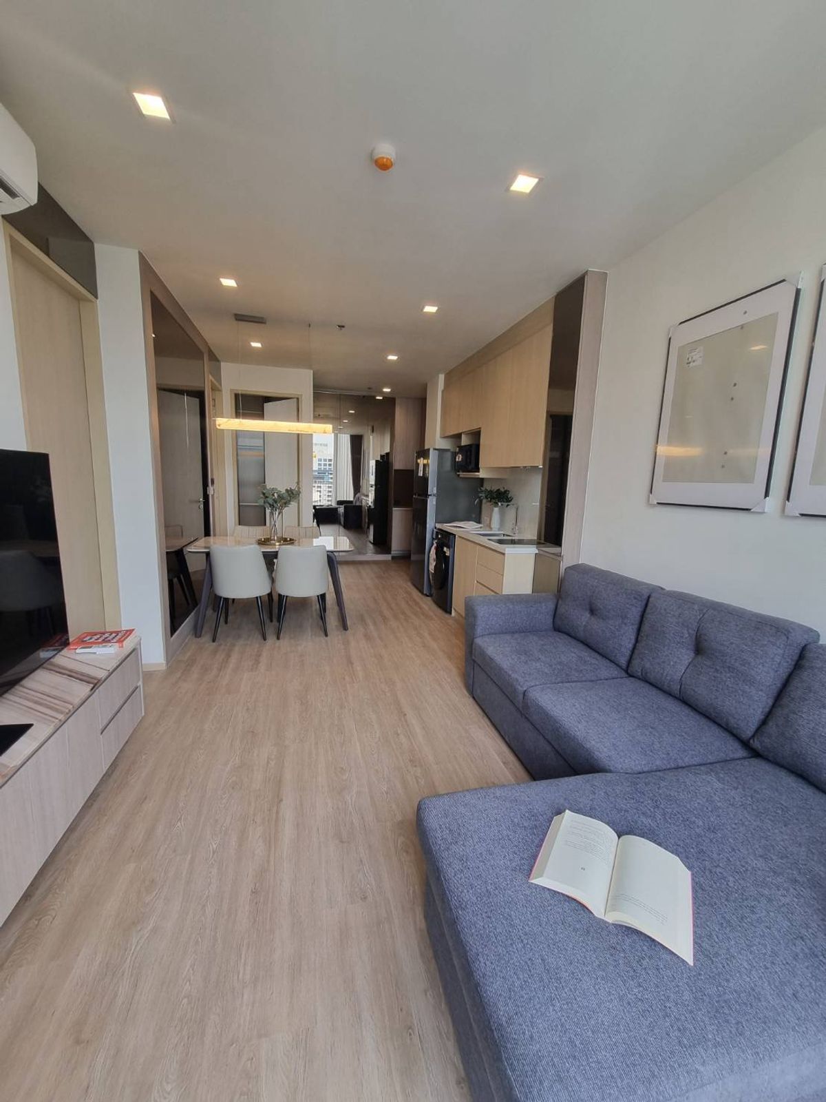 ให้เช่าคอนโดสุขุมวิท อโศก ทองหล่อ : ห้องใหม่พร้อมเข้าอยู่ 2 bedrooms ใจกลางสุขุมวิท