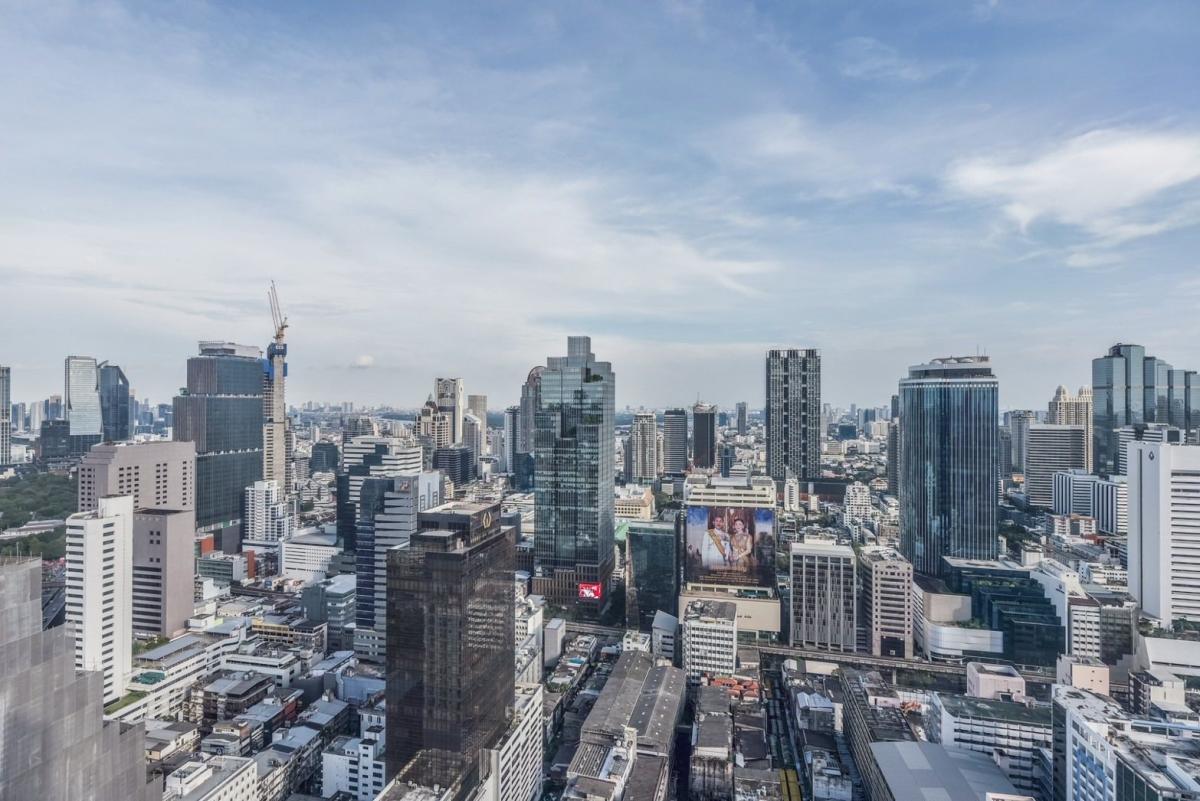 For RentCondoSiam Paragon ,Chulalongkorn,Samyan : 🔥For urgent rent🔥Ashton Chula - Silom, fully furnished with furniture and appliances, with a view of Sathorn-Silom high-rise buildings, next to MRT Sam Yan, ready to move in today