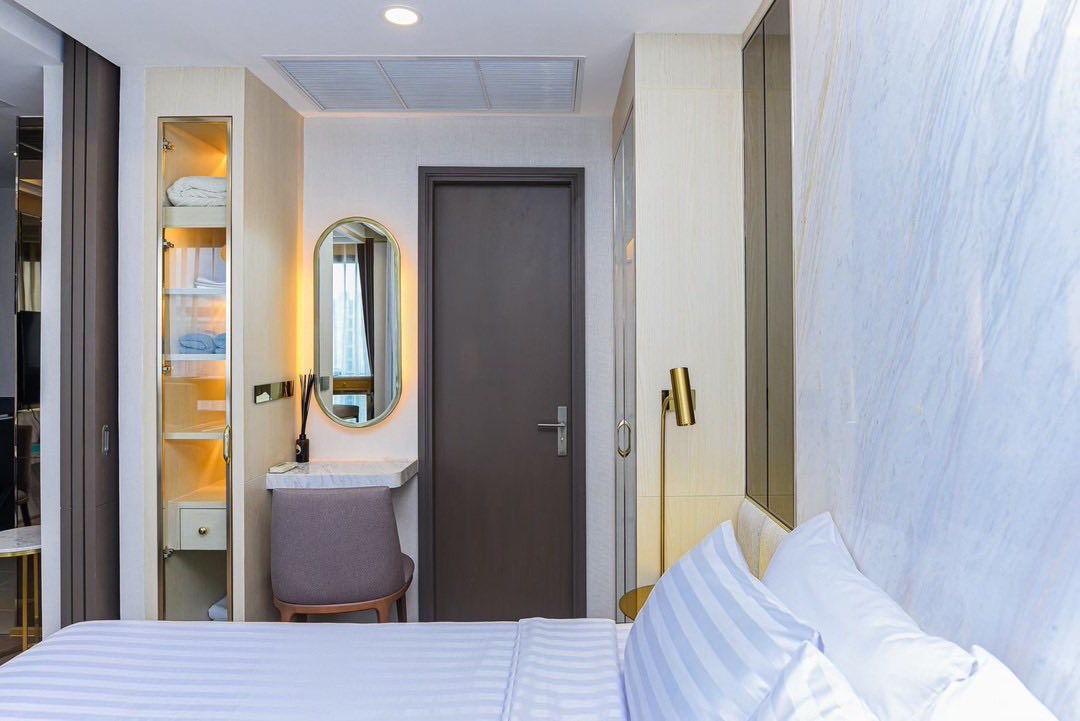 For RentCondoSiam Paragon ,Chulalongkorn,Samyan : 🔥For urgent rent🔥Ashton Chula - Silom, fully furnished with furniture and appliances, with a view of Sathorn-Silom high-rise buildings, next to MRT Sam Yan, ready to move in today