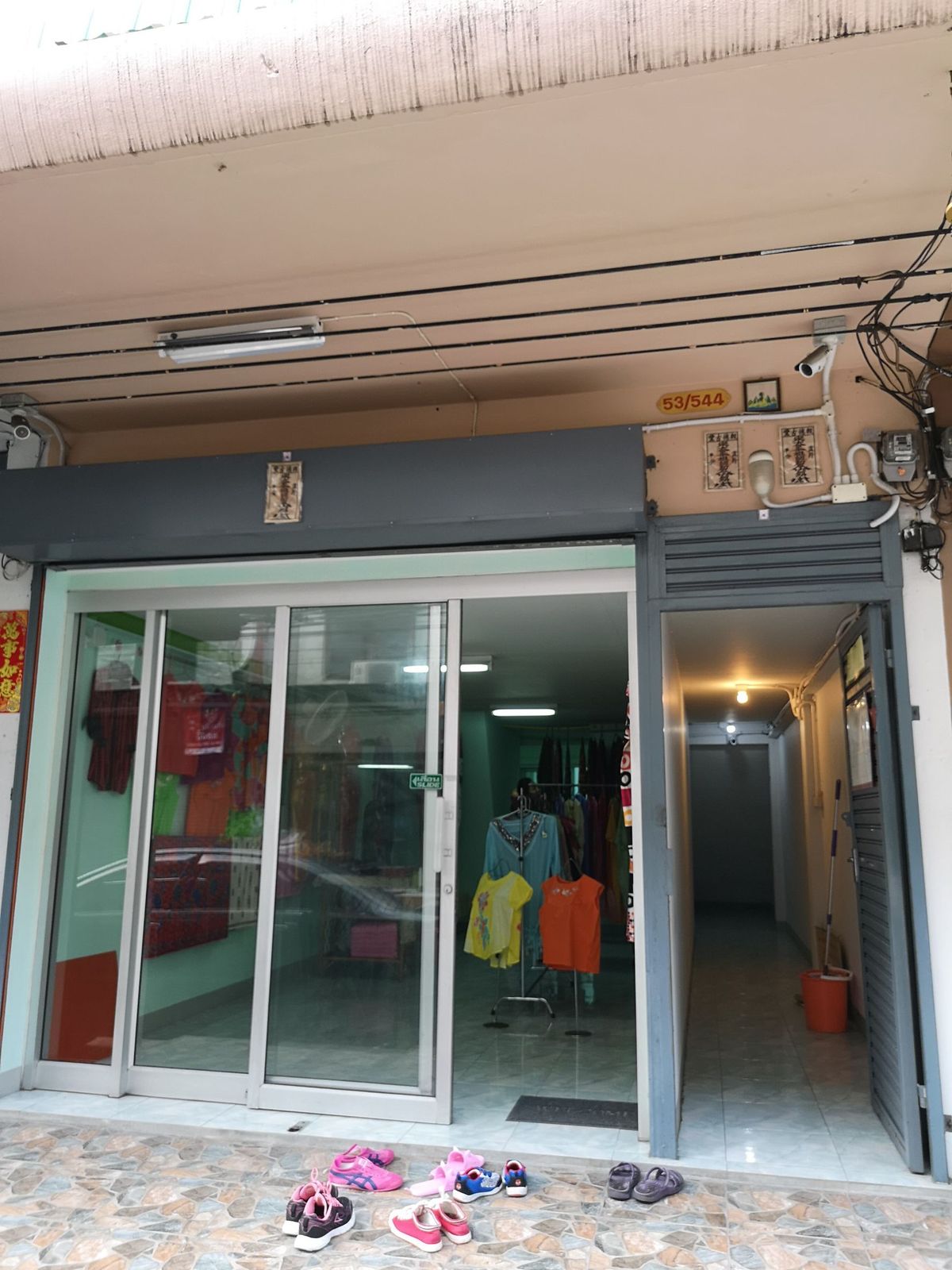 TownhomeNawamin, Ramindra : Rent 1 shop + 2 rooms for rent + 1 housewife room, Soi Nawamin 105, 18000 per month