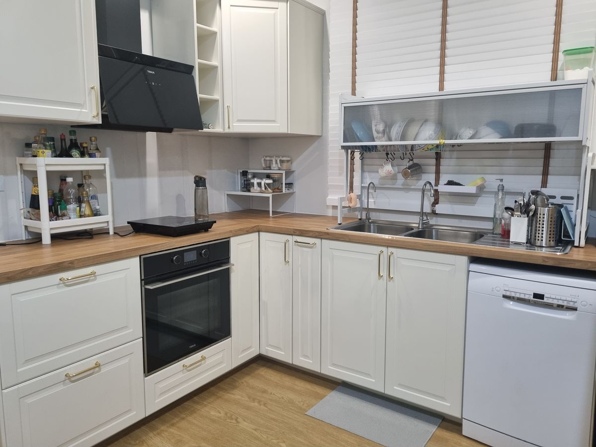 HousePathum Thani,Rangsit, Thammasat : Bangkok Boulevard Vibhavadi-Phahon Yothin, luxury house, 441 sq m., on Phahon Yothin main road, 24 minutes to Rama 9