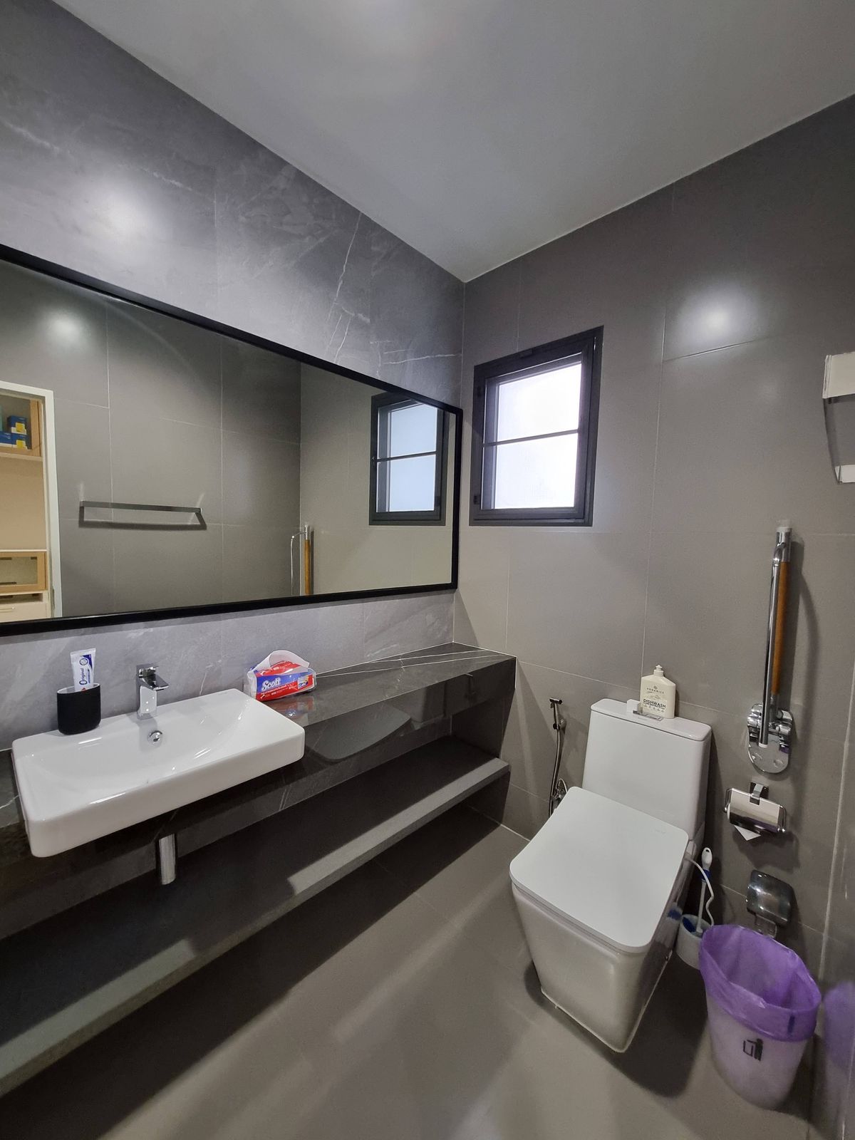 HousePathum Thani,Rangsit, Thammasat : Bangkok Boulevard Vibhavadi-Phahon Yothin, luxury house, 441 sq m., on Phahon Yothin main road, 24 minutes to Rama 9