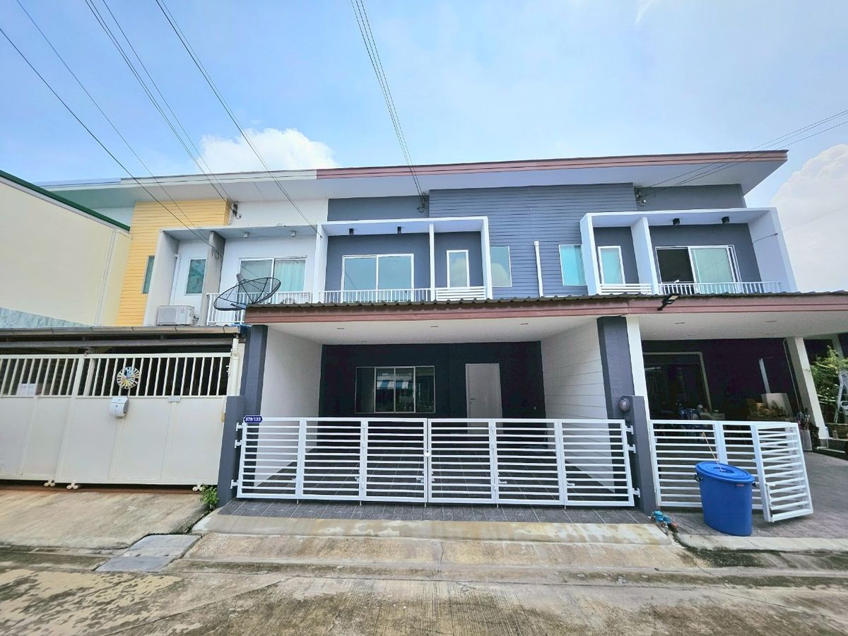 ขายทาวน์โฮมราษฎร์บูรณะ สุขสวัสดิ์ : 🏡 ขาย ทาวน์เฮ้าส์ เดอะคอนเนค สุขสวัสดิ์26 (The Connect Suksawat 26 ) รีโนเวท พร้อมอยู่ ทำเลทอง