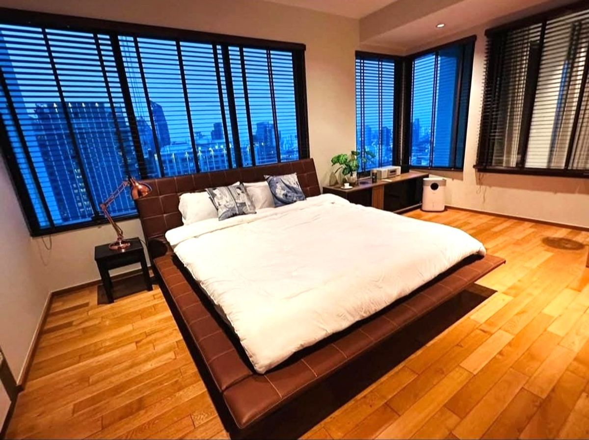 ให้เช่าคอนโดสุขุมวิท อโศก ทองหล่อ : The Emporio Place Duplex 2ห้องนอน 2ห้องน้ำ พร้อมอยู่