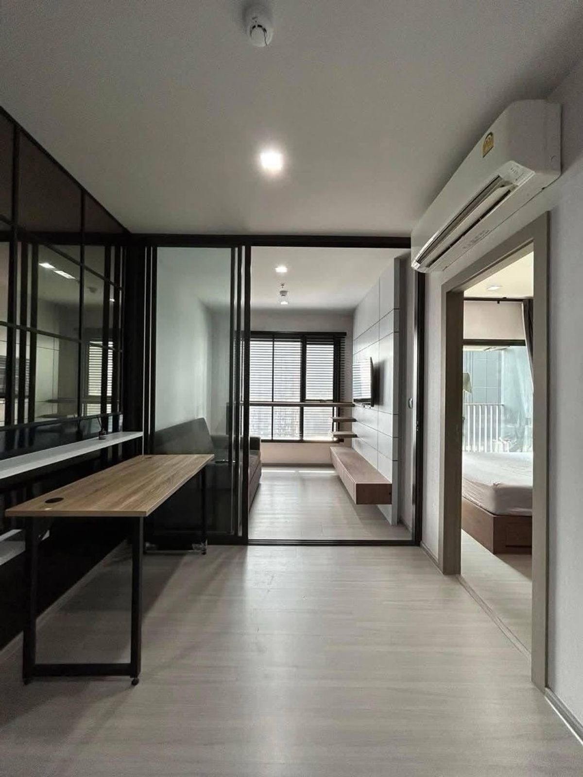 For RentCondoRama9, Petchburi, RCA : 【TJ135】 Life Asoke-Rama 9 | Floor 31 Bor 31 View south