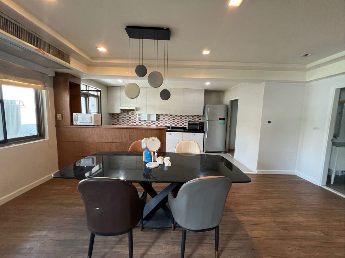 For RentCondoSukhumvit, Asoke, Thonglor : For rent Royal Castle Sukhumvit 39