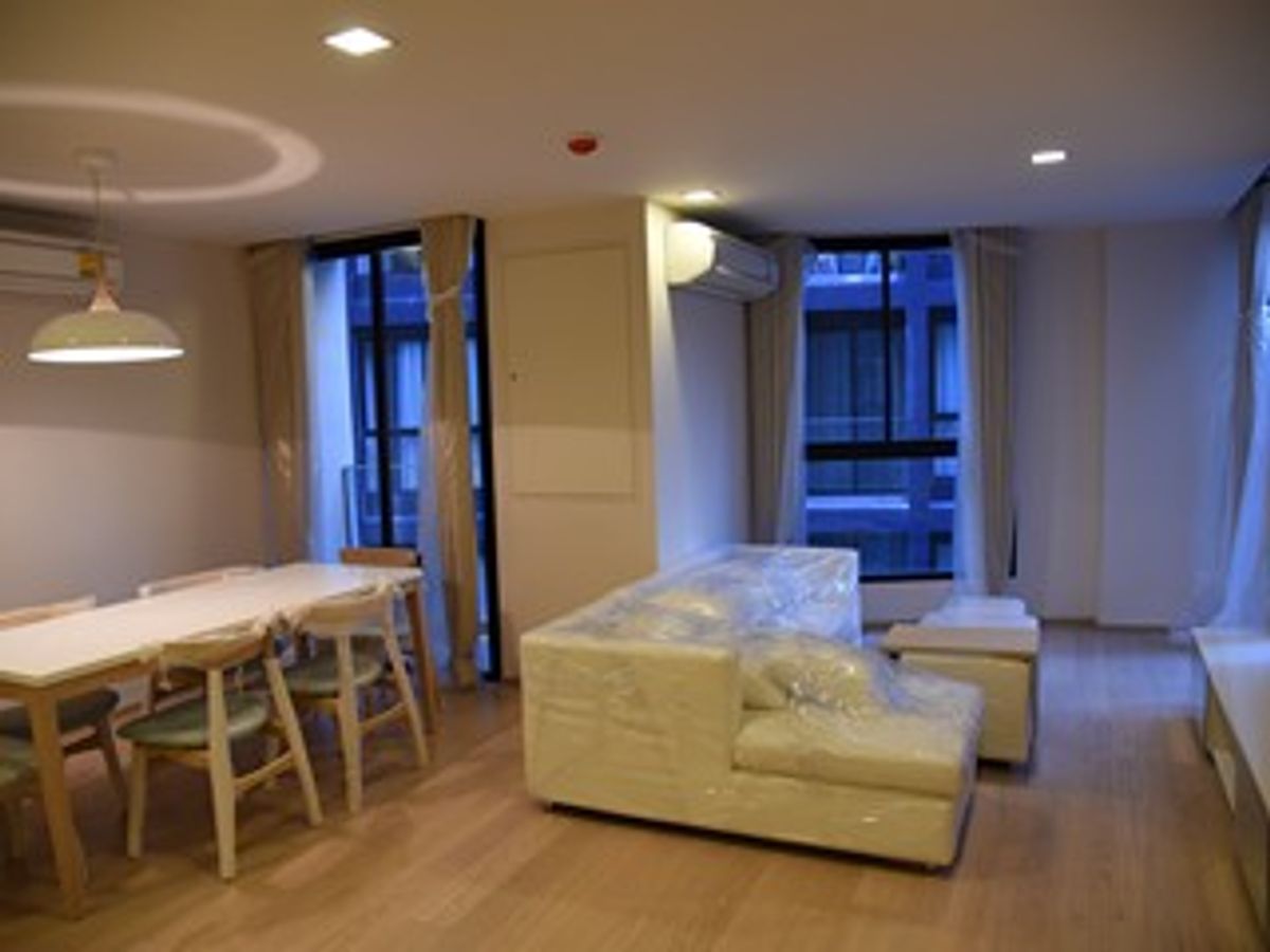 ให้เช่าคอนโดสุขุมวิท อโศก ทองหล่อ : (for rent) Liv@49 ใกล้รถไฟฟ้า BTS ทองหล่อ