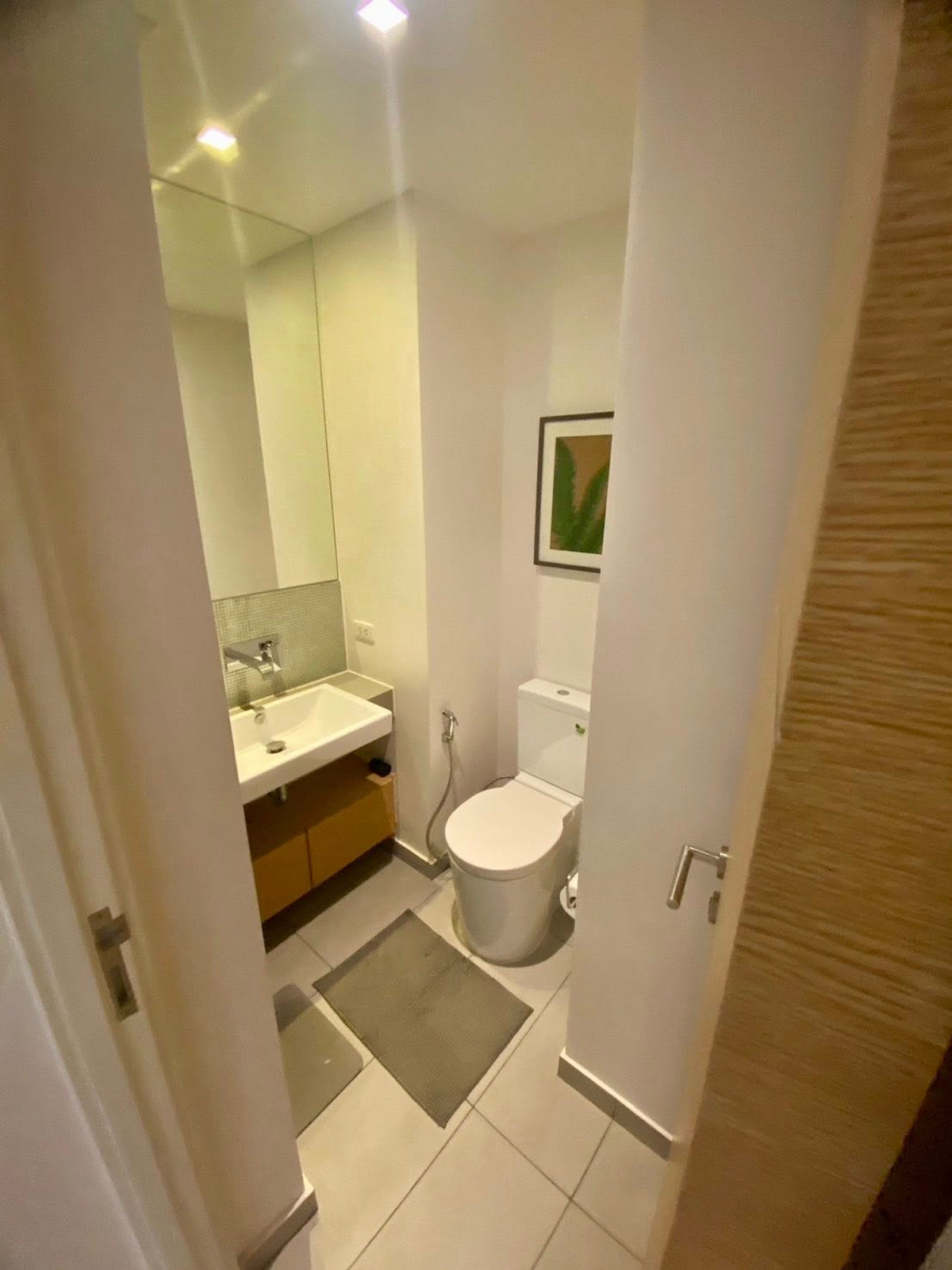 For RentCondoSukhumvit, Asoke, Thonglor : 💎 GT16222 | Condo The Lofts Ekkamai, convenient travel, near BTS, there is a shuttle, fully furnished. Ready to move in immediately