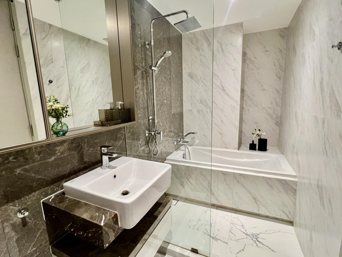 ให้เช่าคอนโดสุขุมวิท อโศก ทองหล่อ : Fynn Asoke, 2 bed, 55000 per month