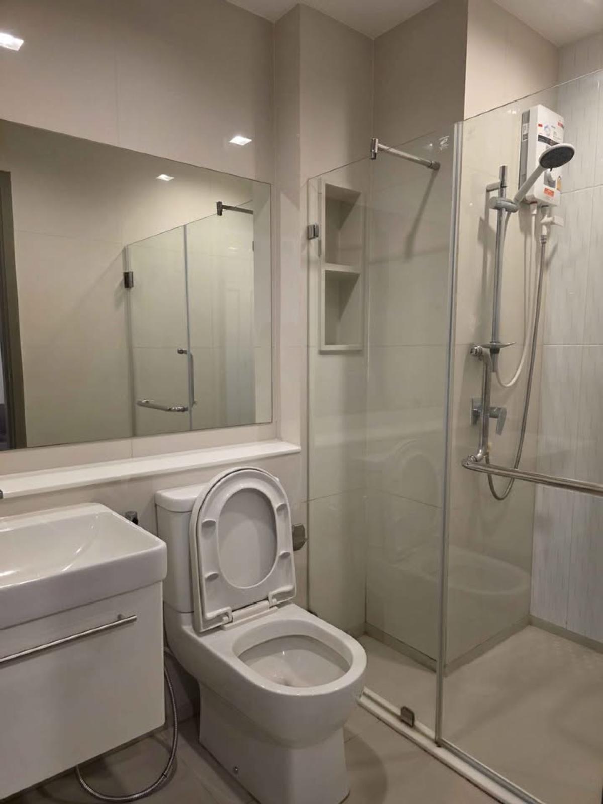 ให้เช่าคอนโดพระราม 9 เพชรบุรีตัดใหม่ RCA : Life Asoke Hype, Studio bed, 18000 per month