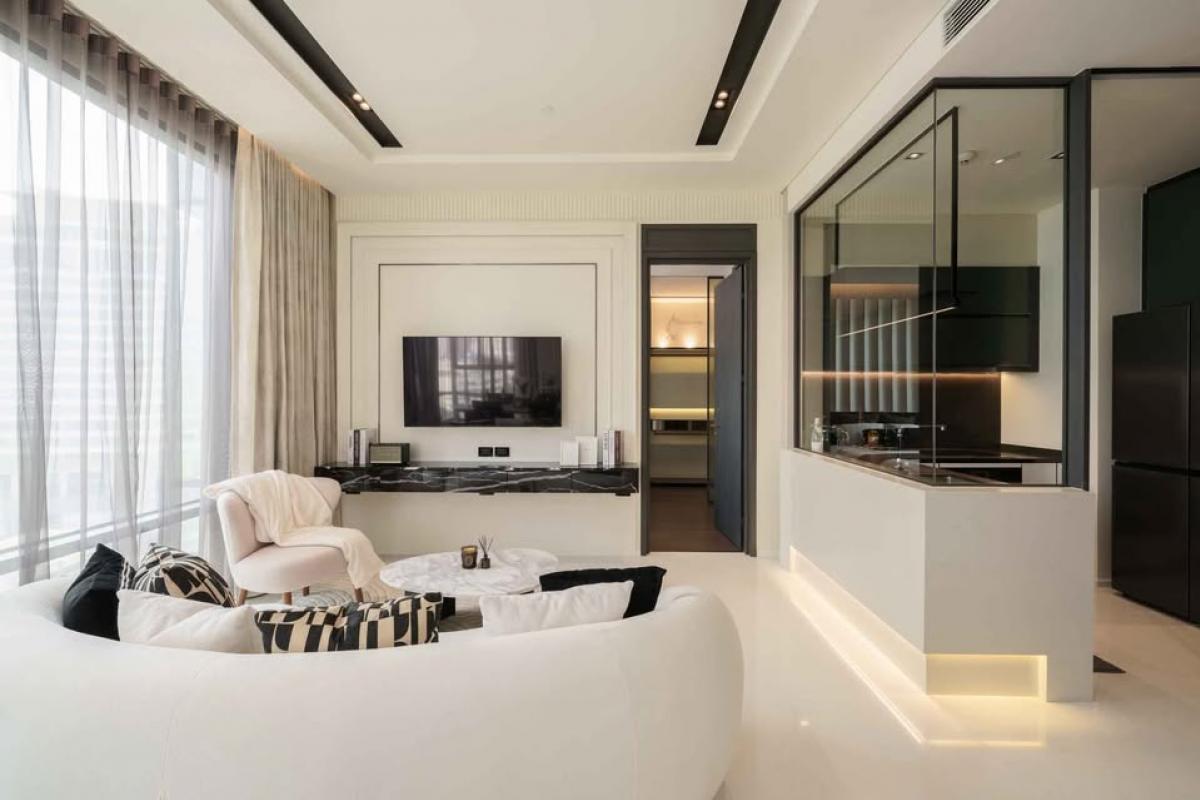 For SaleCondoSukhumvit, Asoke, Thonglor : Luxury 2-bedroom at The Bangkok Thonglor in the heart of Thonglor priced at 29.8 million!Close to BTS Thonglor with complete amenities that cater to every lifestyle!