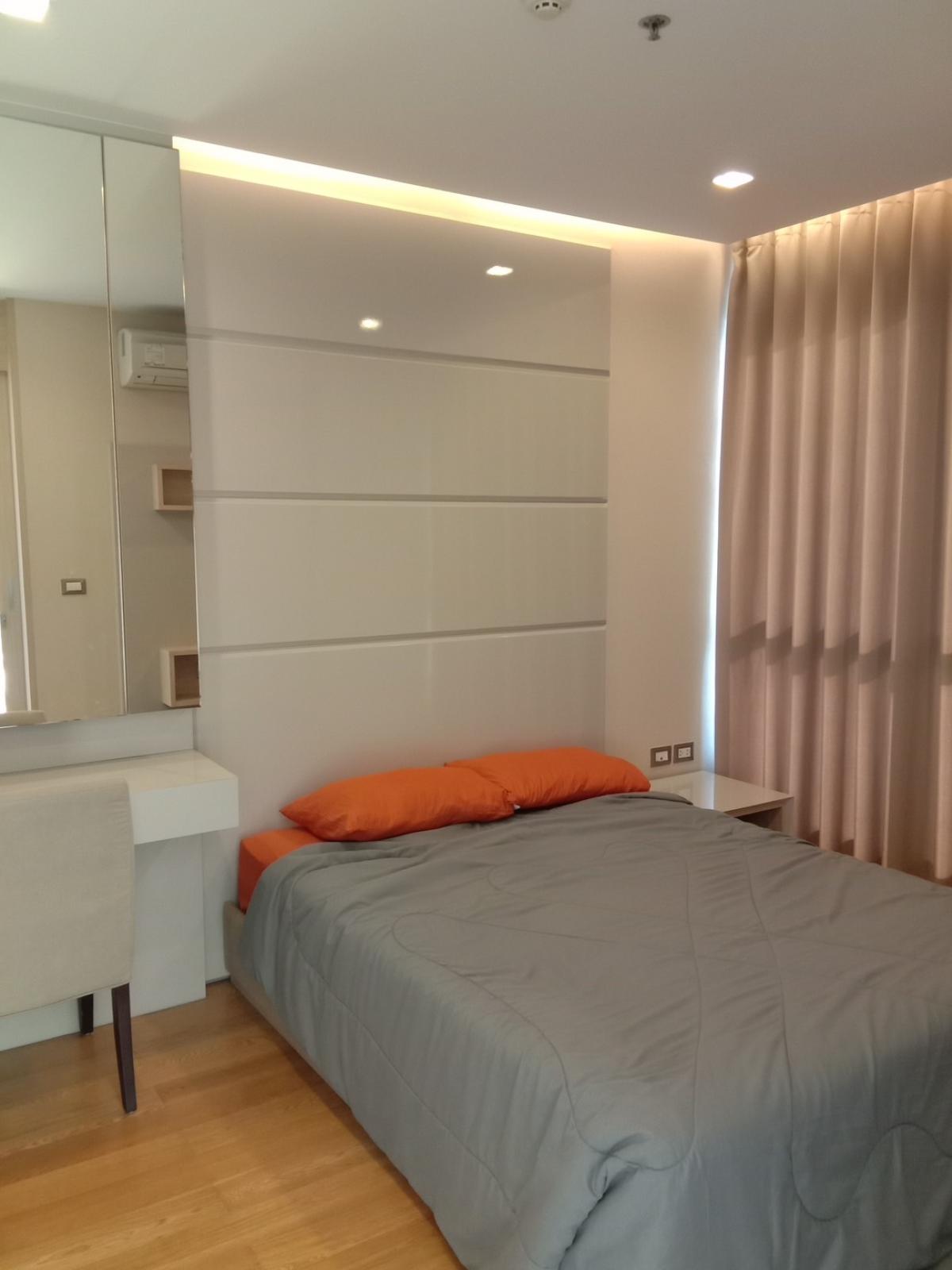 For SaleCondoRama9, Petchburi, RCA : The Address Asoke - 1 Bed, 45 sqm near MRT Phetchaburi just 100 metersModern condo with fitness, swimming pool at a good price of 6.15 million!