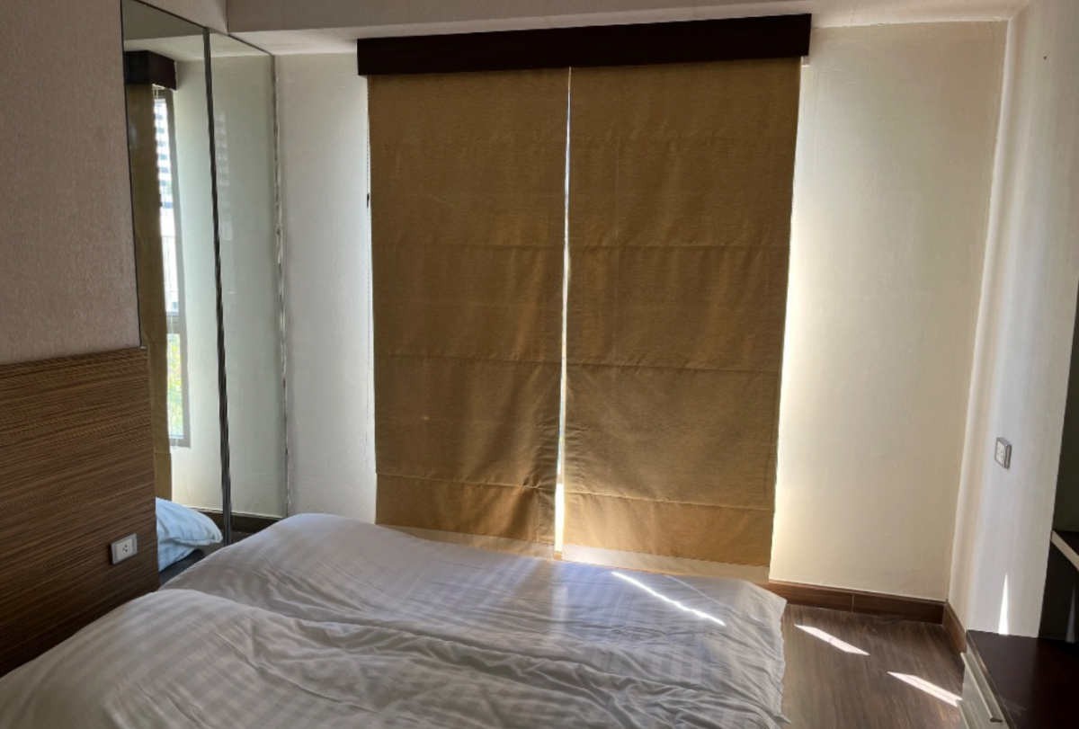 ขายคอนโดสีลม ศาลาแดง บางรัก : 28/02/2026, รวมค่าโอนหรูใจกลางสีลม 2 ห้องนอน กว้าง 122 ตร.ม. วิวเมืองสุดปัง! ใกล้ BTS ช่องนนทรี พร้อมสิ่งอำนวยความสะดวกครบครัน!