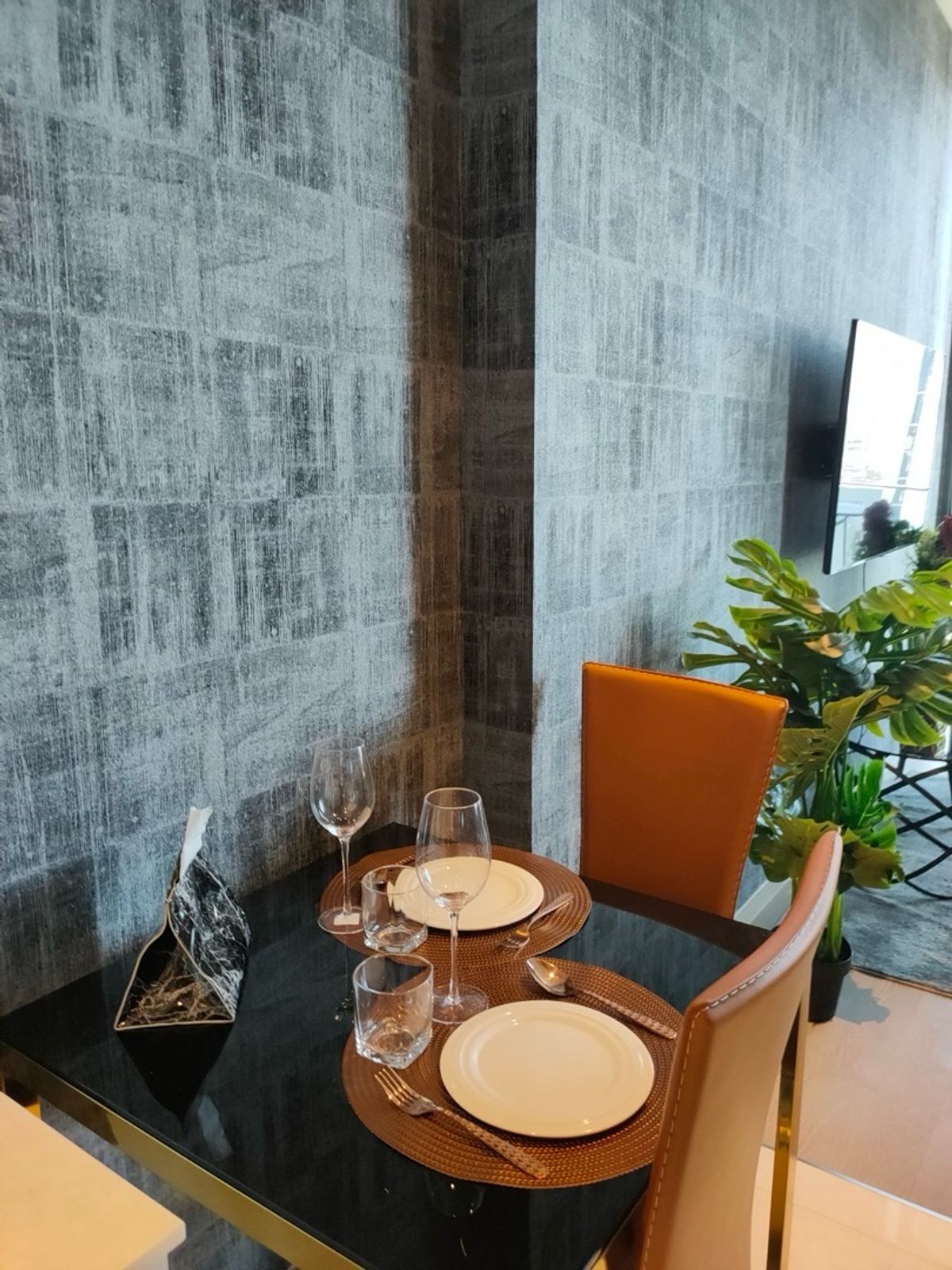 ขายคอนโดสีลม ศาลาแดง บางรัก : 📢👇เหมาะสำหรับอยู่อาศัยหรือการลงทุนใจกลางย่าน CBD ของกรุงเทพฯ! รายล้อมด้วยแหล่งไลฟ์สไตล์ ออฟฟิศ ร้านอาหาร และคาเฟ่