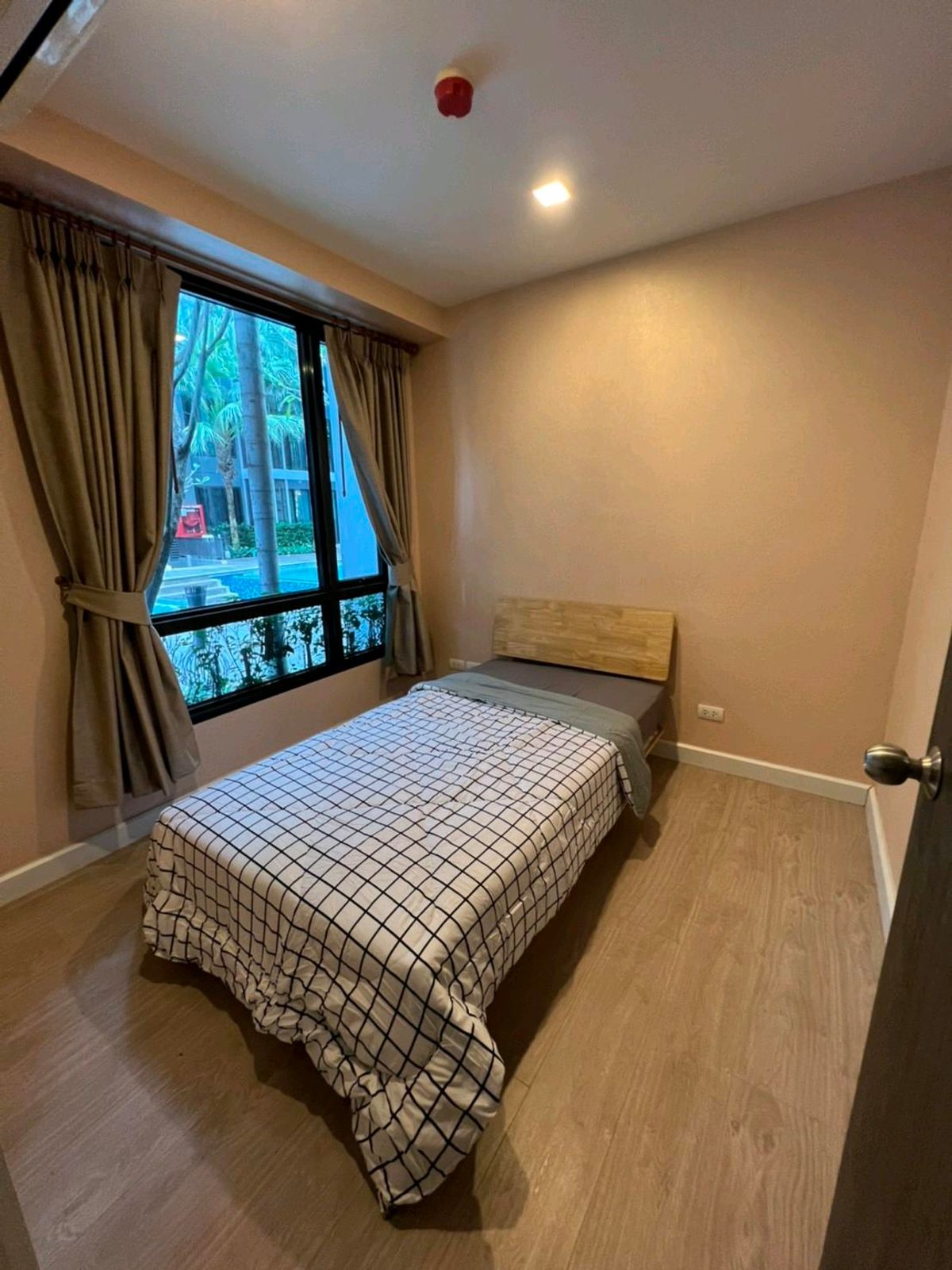 ให้เช่าคอนโดนนทบุรี บางใหญ่ บางบัวทอง : ให้เช่าคอนโด Metro Luxe Riverfront รัตนาธิเบศร์ Duplex 2bed ชั้น01 ขนาด 60 ตรม  ราคา 12,000 บาท 0958195559
