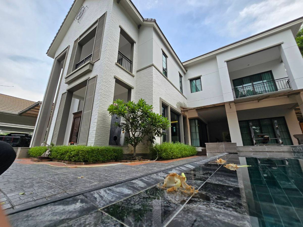 ขายบ้านบางนา แบริ่ง ลาซาล : Grand Bangkok Boulevard Sukhumvit(แกรนด์ บางกอก บูเลอวาร์ด สุขุมวิท)