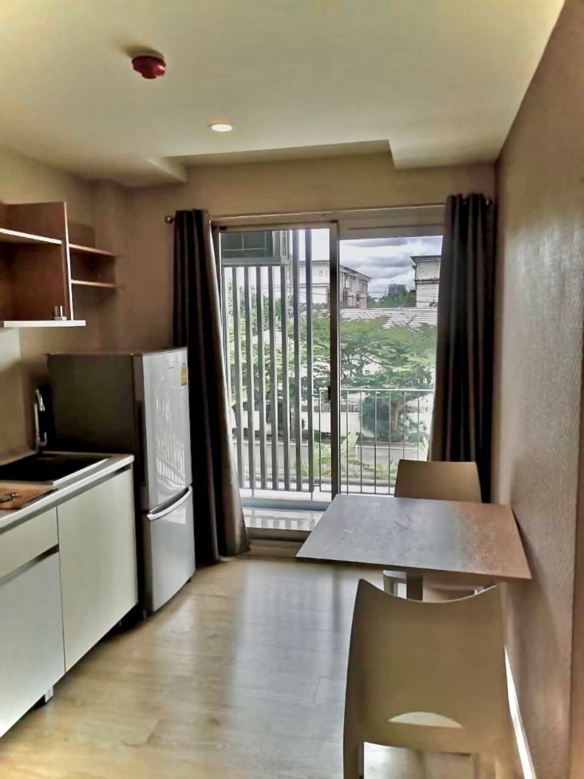 ให้เช่าคอนโดบางนา แบริ่ง ลาซาล : 7,000 BHT/Month แอม ฟายน์ บางนา 