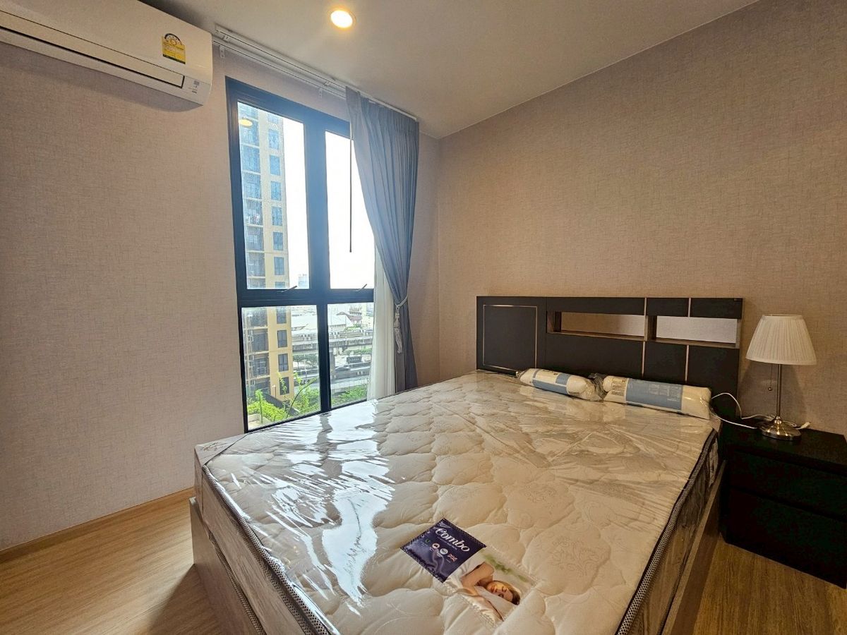 ให้เช่าคอนโดปิ่นเกล้า จรัญสนิทวงศ์ : วิวสระ สวยงาม สดใส ได้ทุกวัน ห้องใหม่กริ๊บเพิ่งซื้อของมาลงที่ พลัม ปิ่นเกล้า