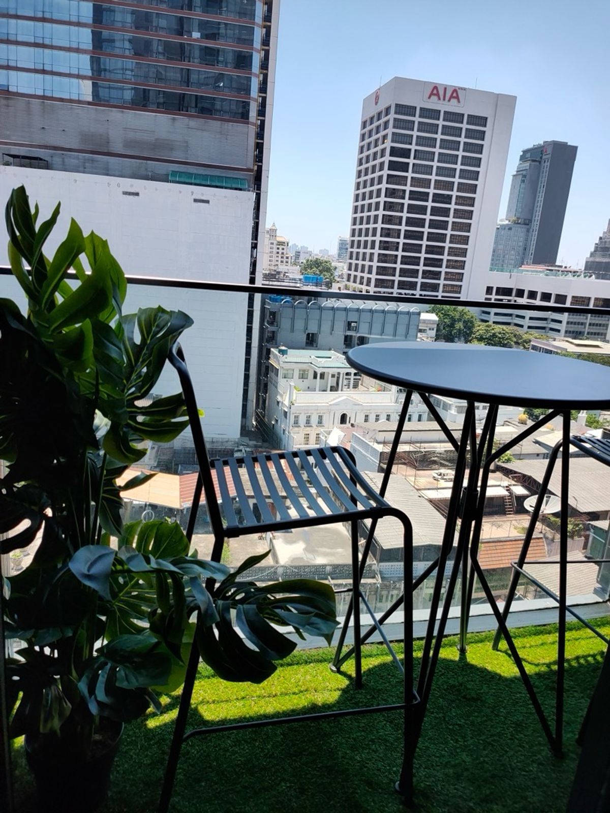 ขายคอนโดสีลม ศาลาแดง บางรัก : 📢👇เหมาะสำหรับอยู่อาศัยหรือการลงทุนใจกลางย่าน CBD ของกรุงเทพฯ! รายล้อมด้วยแหล่งไลฟ์สไตล์ ออฟฟิศ ร้านอาหาร และคาเฟ่