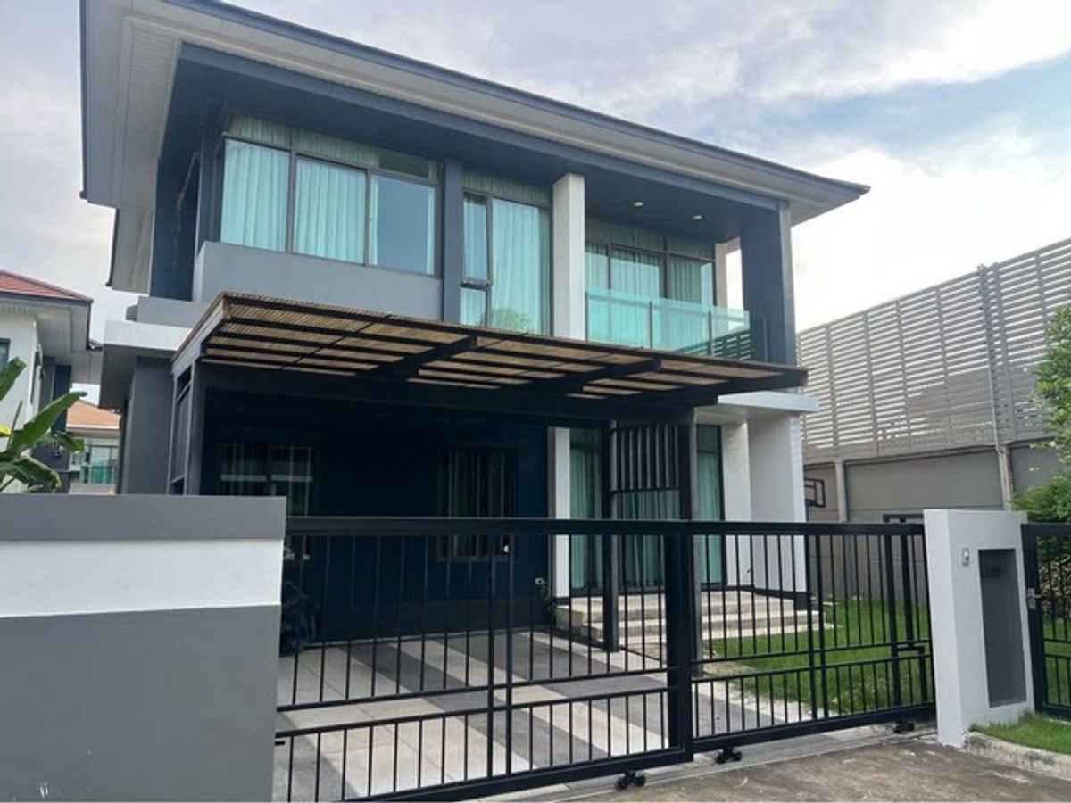 ให้เช่าบ้านพัฒนาการ ศรีนครินทร์ : HR2450ให้เช่าบ้านเดี่ยว โครงการเศรษฐสิริ กรุงเทพกรีฑา ตกแต่งพร้อมอยู่ เดินทางสะดวก
