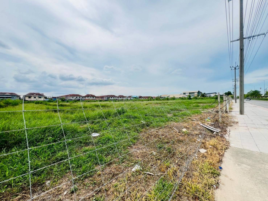 For RentLandNawamin, Ramindra : Land for rent 4-3-65 Rai, Soi Hathairat 35, next to Hathairat Road and Muang Pracha Village