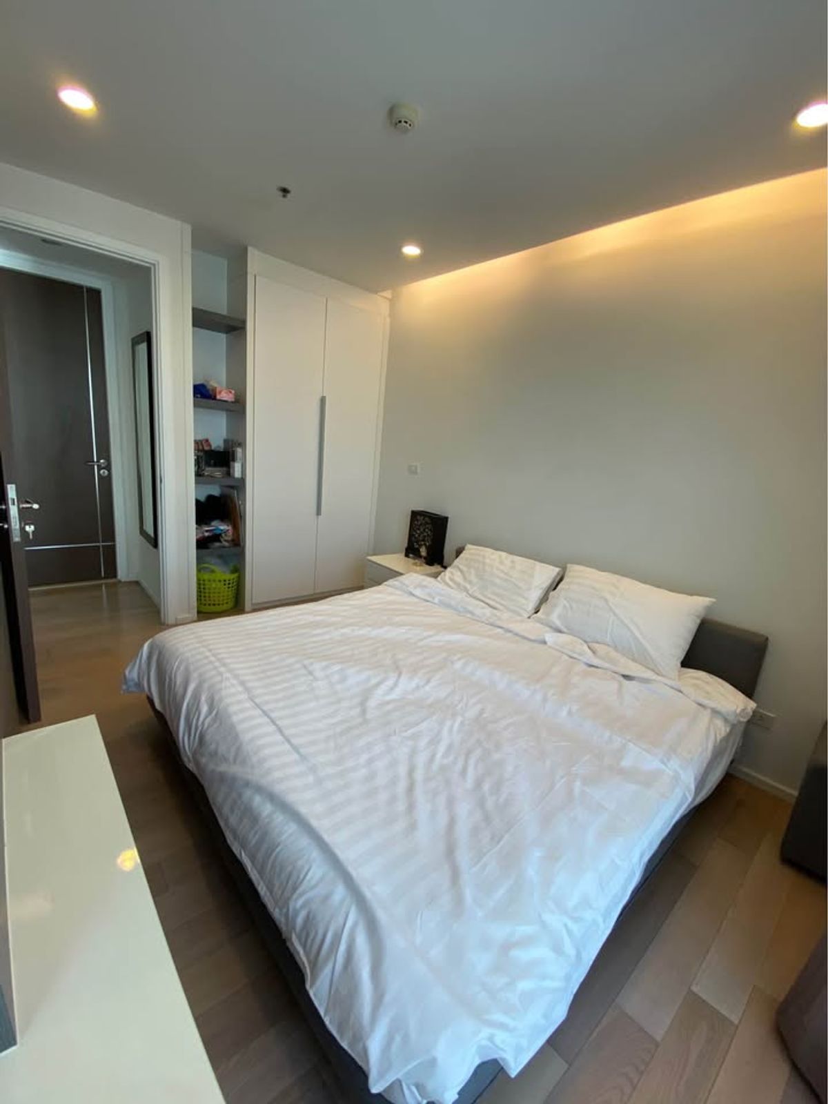 ให้เช่าคอนโดนานา : ให้เช่า Belle Grand Rama 9 ราคา 25,000 บาท/เดือน [MKr250574]