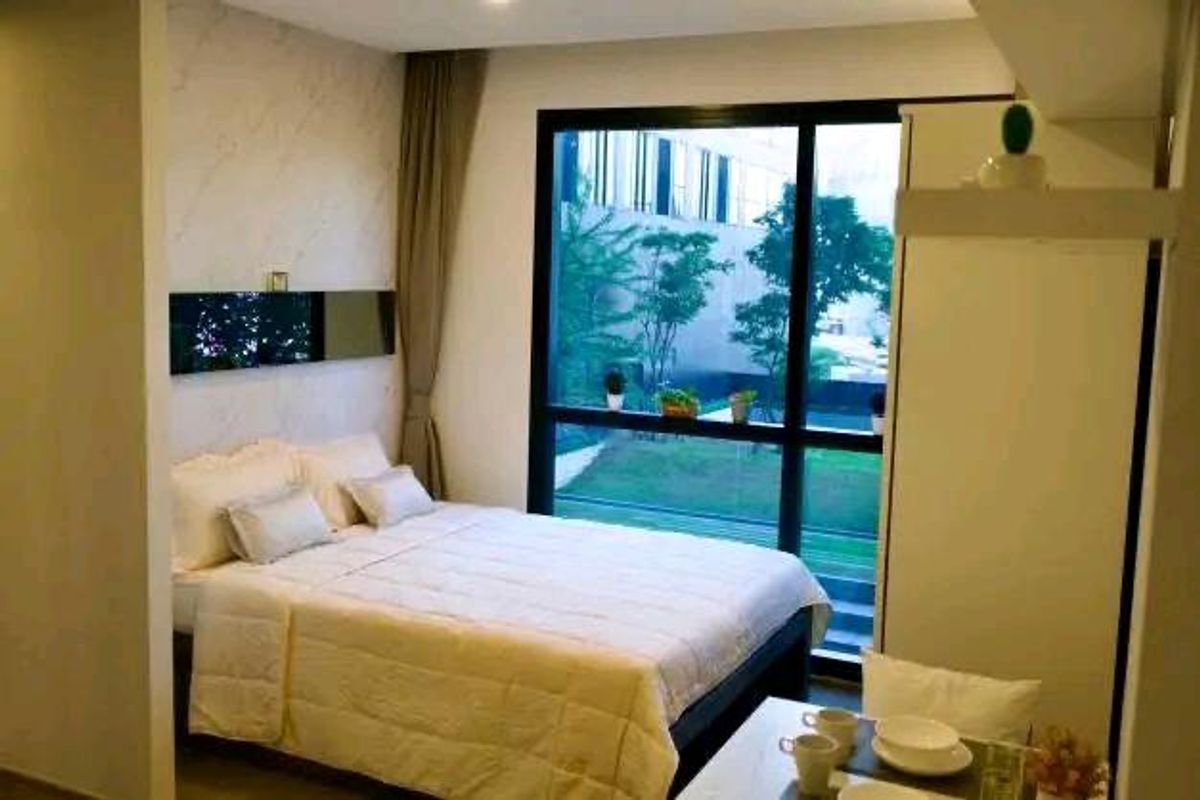 For RentCondoSiam Paragon ,Chulalongkorn,Samyan : Ashton Chula Silom, 20+ Height Garden View 🏞️ Beautiful 25 sqm. 1 bathroom 24,000 per month. 
 Line: miragerichcondo, call 0842914701 
 
