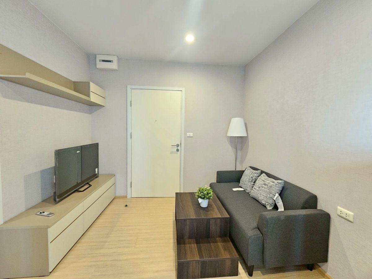 ให้เช่าคอนโดปิ่นเกล้า จรัญสนิทวงศ์ : วิวสระ สวยงาม สดใส ได้ทุกวัน ห้องใหม่กริ๊บเพิ่งซื้อของมาลงที่ พลัม ปิ่นเกล้า