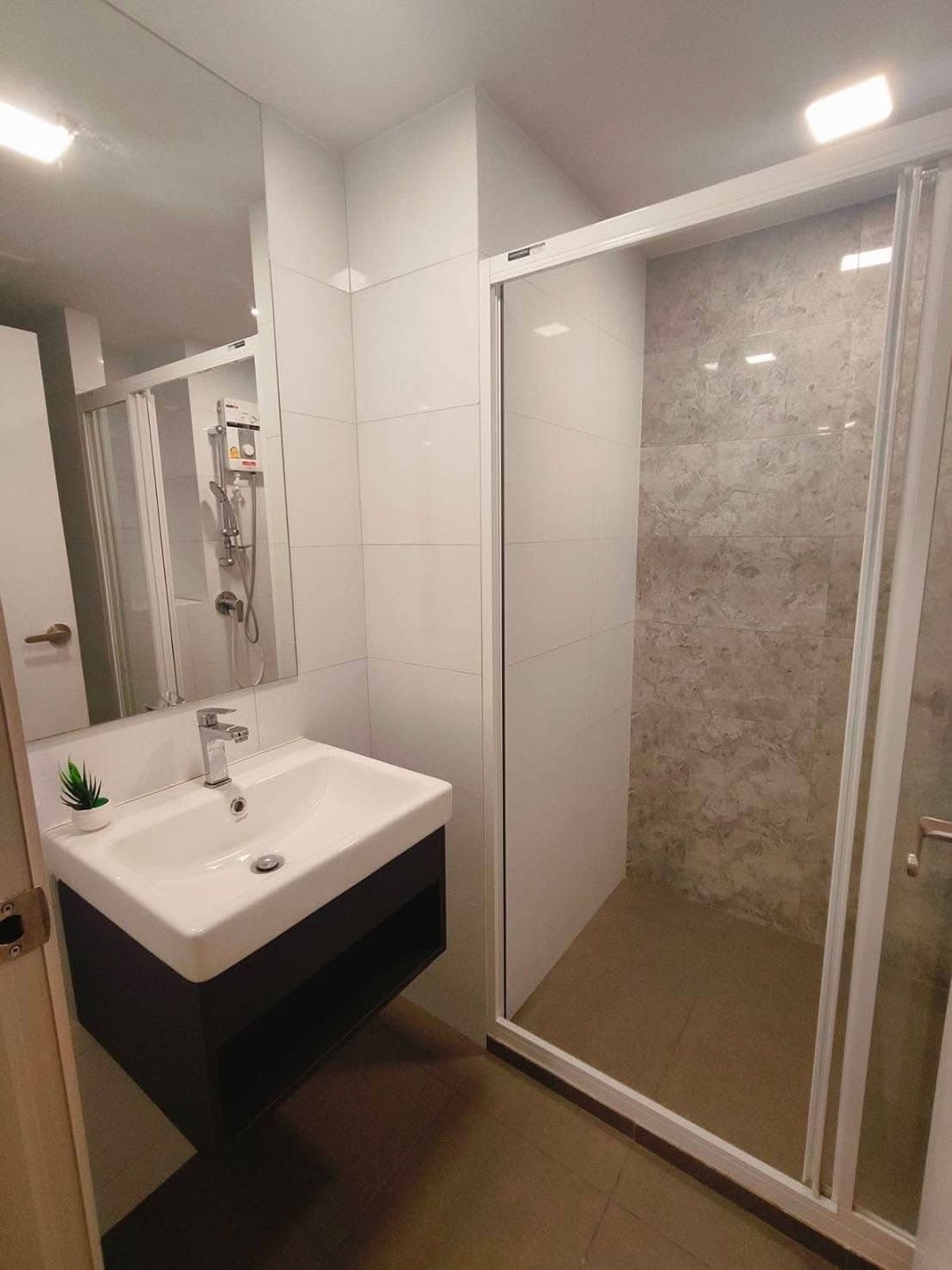 For RentCondoOnnut, Udomsuk : For rent 📍 Atmoz Oasis Onnut 📍 Fully furnished and equipped with electrical appliances, near BTS On Nut