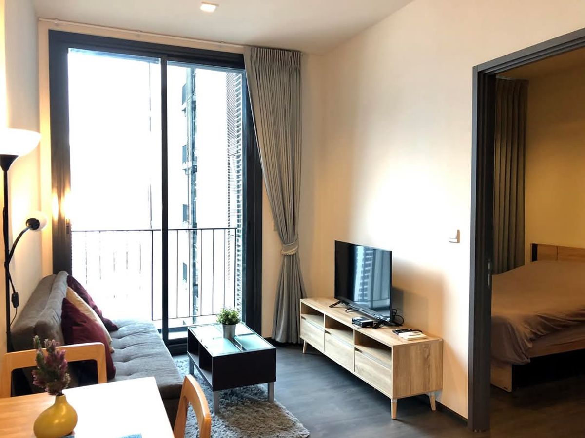 For RentCondoSukhumvit, Asoke, Thonglor : OMG3044  < Available 16-May-25 >  Nice 1 Bedroom unit - near SWU - for RENT @ [ The Edge Sukhumvit 23 ]