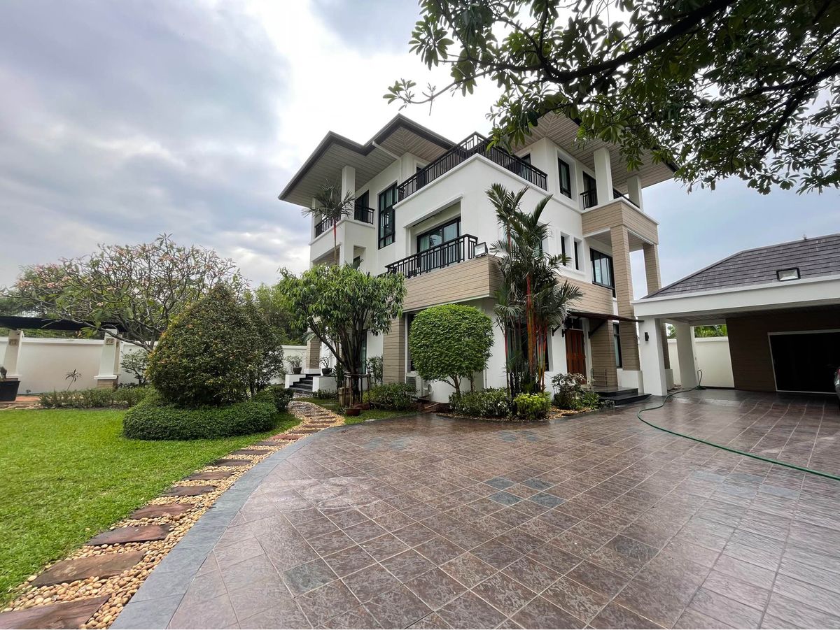 ให้เช่าบ้านรัชดา ห้วยขวาง : 🏠  ปล่อยเช่า บ้านหลังใหญ่ เนื้อที่ 210 ตรว มี 3 ชั้น 4 ห้องนอน อยู่ ซ.รัชดา 32 
