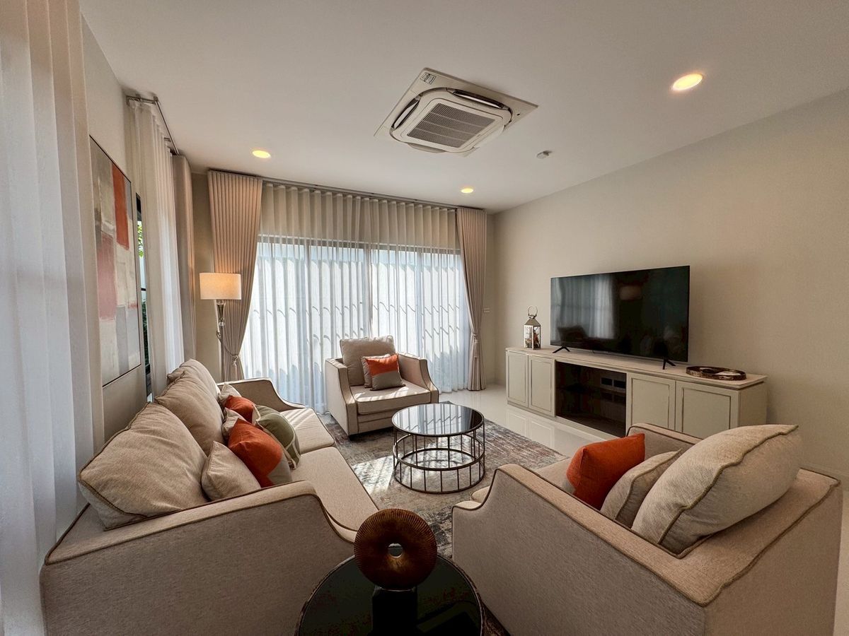 For RentHousePattanakan, Srinakarin : Nantawan new krungthep kreetha for rent 