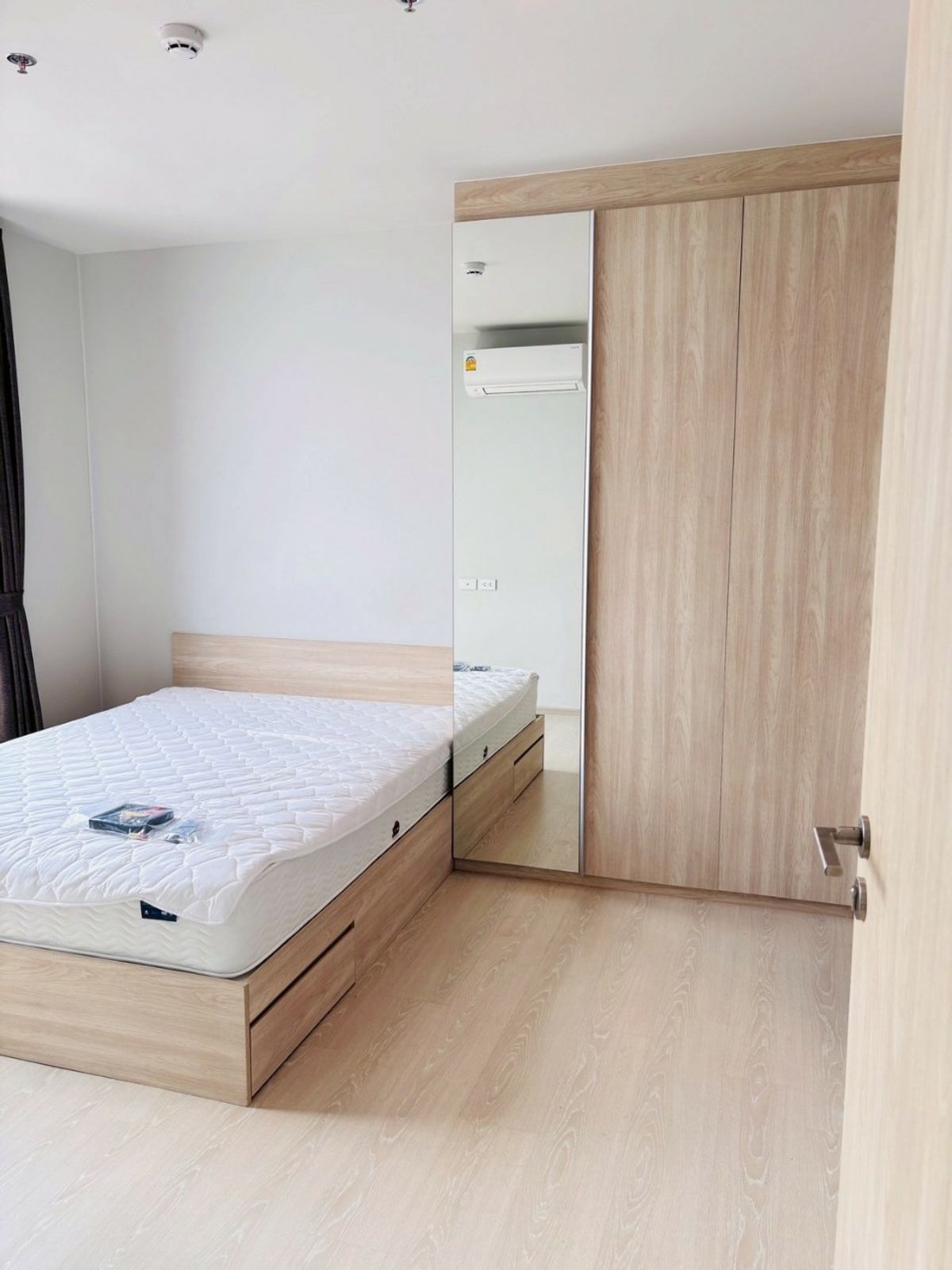 ให้เช่าคอนโดบางนา แบริ่ง ลาซาล : 🎉 🔥 Rent/出租/ให้เช่า คอนโด ราคาถูกมากกก!! 42k | 3 นอน ห้องใหญ่ 62 ตรม. | Noble Nue Mega Plus Bangna — คอนโดใหม่ ใกล้ MEGA บางนา & IKEA แบบเดินถึง 🚶‍♀️