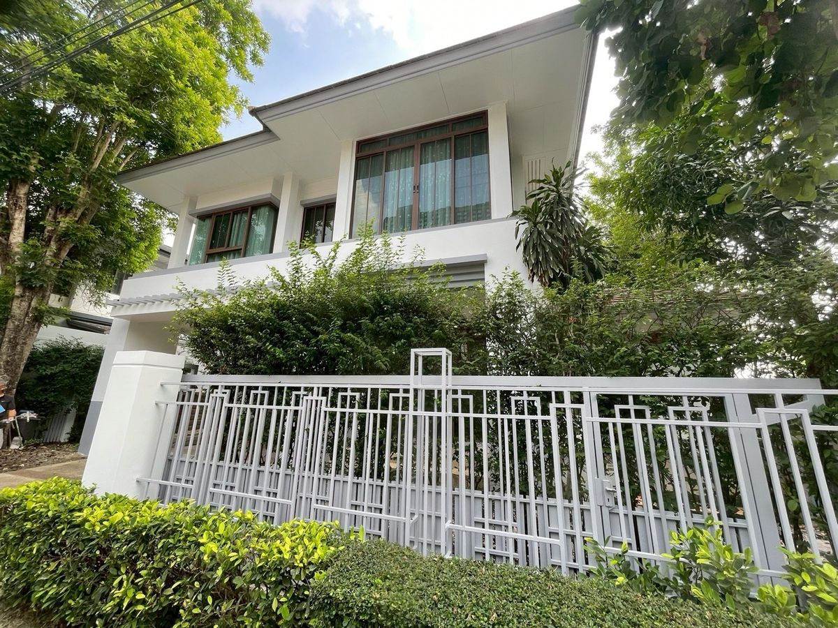 ขายบ้านบางนา แบริ่ง ลาซาล : เศรษฐสิริ บางนา กม.10 ห้องมุม 70 ตารางวา 