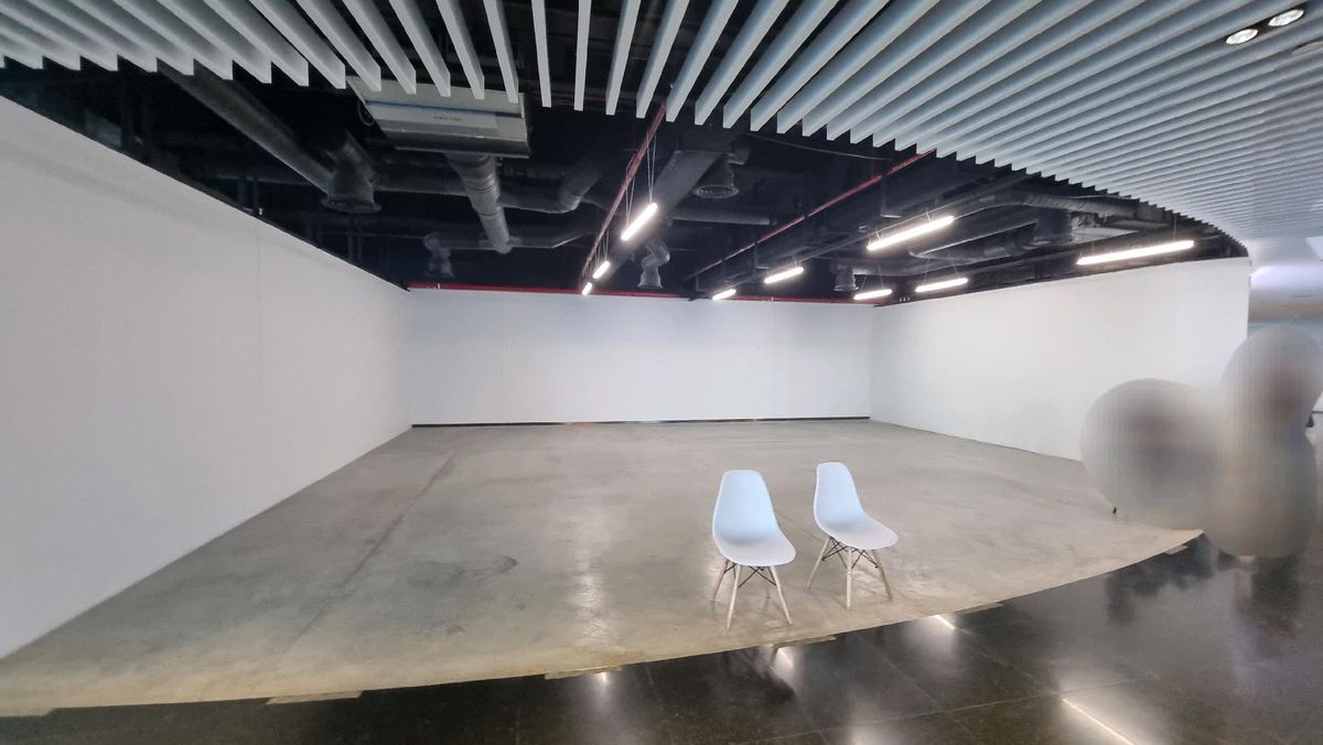 ให้เช่าร้านค้า/ตลาดนัดนานา : ให้เช่าพื้นที่ สำหรับขายของครับทุกธุรกิจที่ถูกกฎหมายเช่น สปา ทำเล็บ เสริมสวย ขายอาหาร 100 ตร.ม.