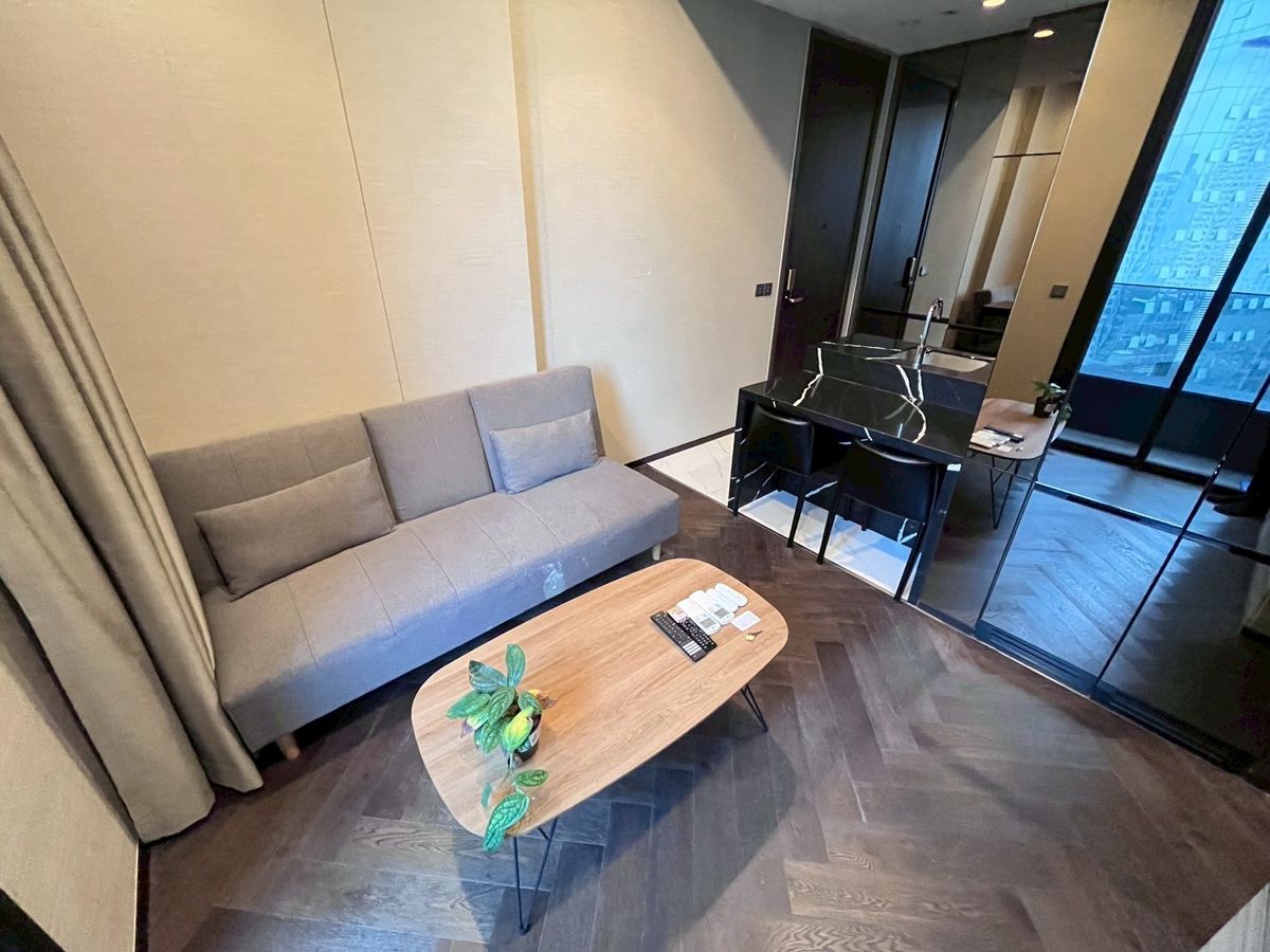ให้เช่าคอนโดสุขุมวิท อโศก ทองหล่อ : For Rent The Esse Sukhumvit36 1 Bedroom 38sqm.