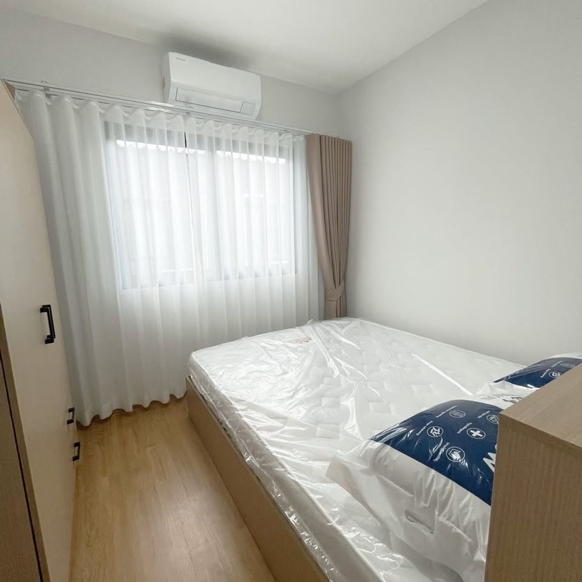 ให้เช่าทาวน์โฮมบางนา แบริ่ง ลาซาล : ให้เช่า บ้าน พลีโน่ สุขุมวิท-บางนา 2 ใกล้เมกะบางนา | 3 ห้องนอน เฟอร์ครบ พร้อมอยู่! 💵 ค่าเช่า 35,000 บาท/เดือน 📌 Ref: T1726 📱 LINE ID: trcondo 