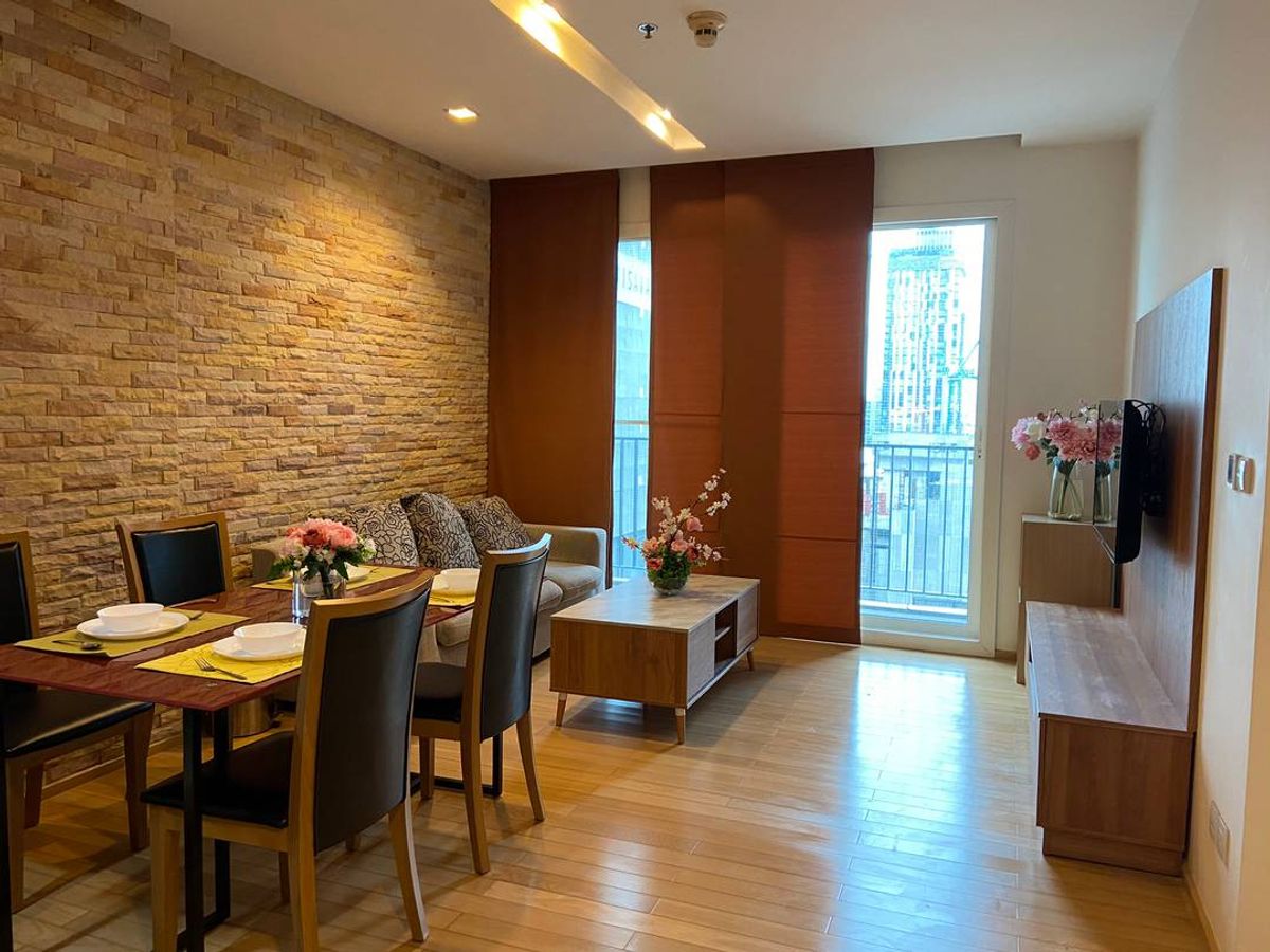 คอนโดสุขุมวิท อโศก ทองหล่อ : • Rent / Sale • Siri@Sukhumvit •2 Bed 2 Bath • 70 Sqm. • Fully-Furnished + Bathtub •   Line ID : Vassily