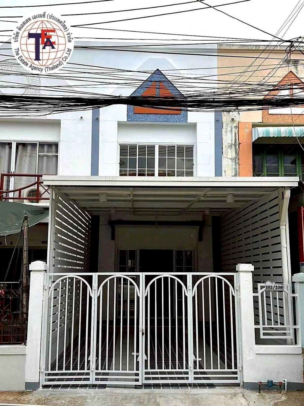ขายทาวน์โฮมลาดกระบัง สุวรรณภูมิ : ขายทาวน์เฮ้าส์ 2 ชั้น หมู่บ้านพูนสินธานี 2 เคหะร่มเกล้า 39 ลาดกระบัง สนามบินสุวรรณภูมิ คลองสองต้นนุ่น  สำนักงานที่ดินบึงกุ่ม ที่ดินลาดกระบัง ม. เกษมบัณฑิต โรงเรียนอุดมน้อมเกล้า  นานาชาติร่วมฤด ีรามคำแหง ราษฎร์พัฒนา