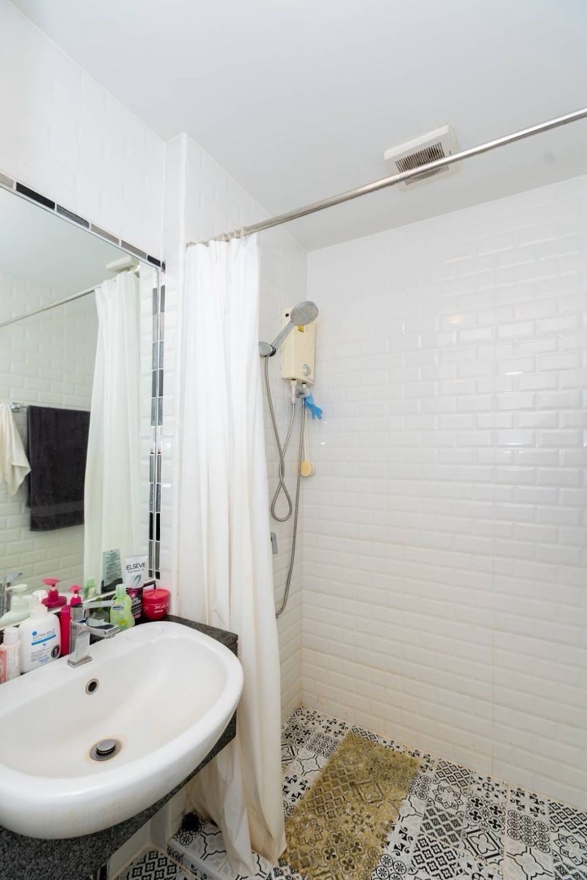 For SaleCondoBangna, Bearing, Lasalle : Sell ​​The Parkland Srinakarin Lakeside (The Parkland Srinakarin Lake Side)  🛏️ 1 bedroom 🛁 1 bathroom 🛋️ 1 living room size 36 sqm. Building 2, 17 🌅 View of the city ✨ Price 1,890,000 baht ✨  