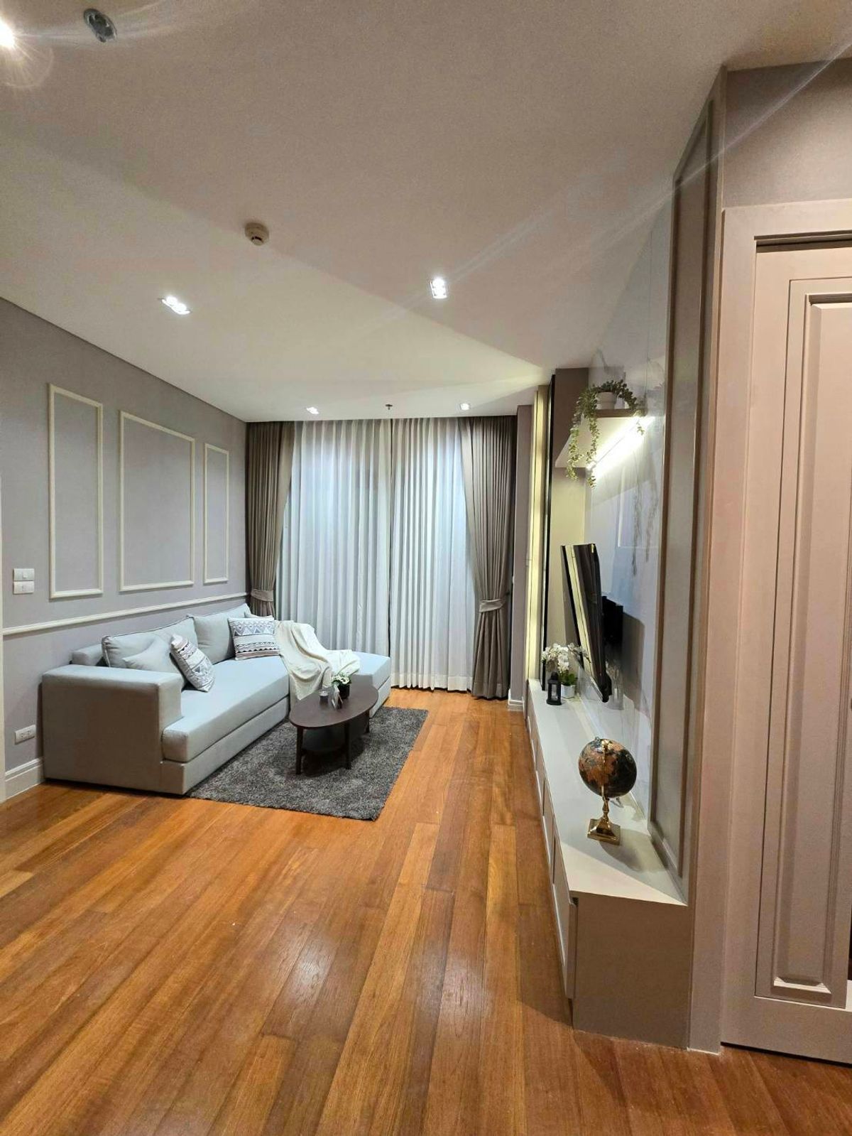 ขายคอนโดสุขุมวิท อโศก ทองหล่อ : Bright Sukhumvit 24 / 2 Bedrooms (SALE WITH TENANT), ไบร์ท สุขุมวิท 24 / 2 ห้องนอน (ขายพร้อมผู้เช่า) F311