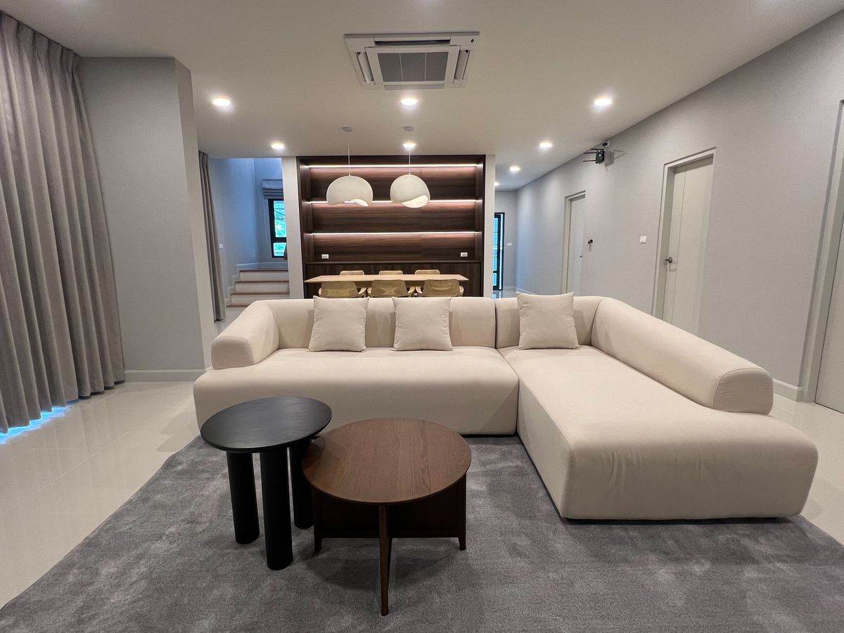 For RentHouseBangna, Bearing, Lasalle : 🔥 (Rental) Shock Price! ✨Centro Bangna / 4 Bedroom (For Rent) / 4 Bedroom (Rental) Notify Code